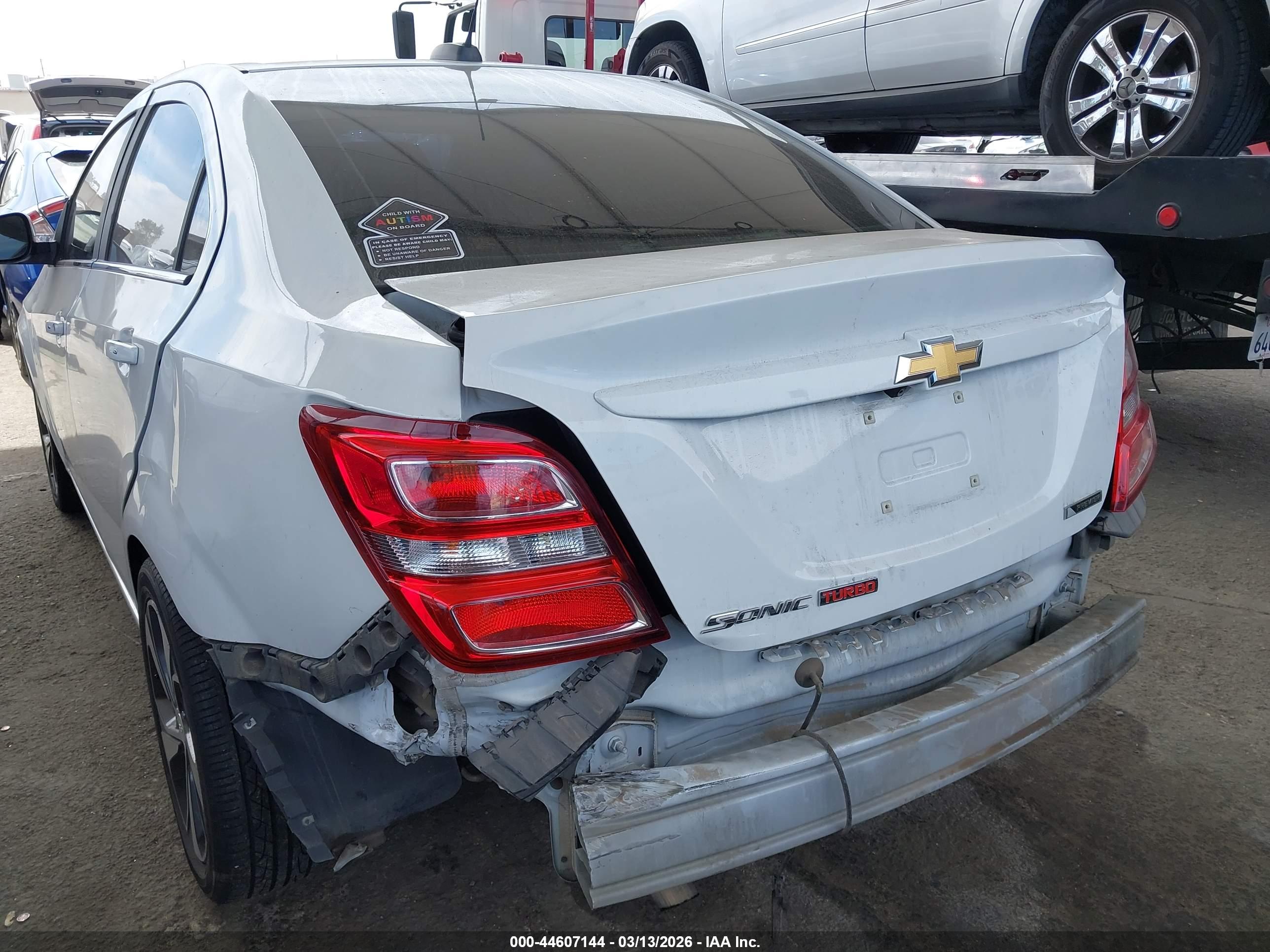 CHEVROLET SONIC image 6