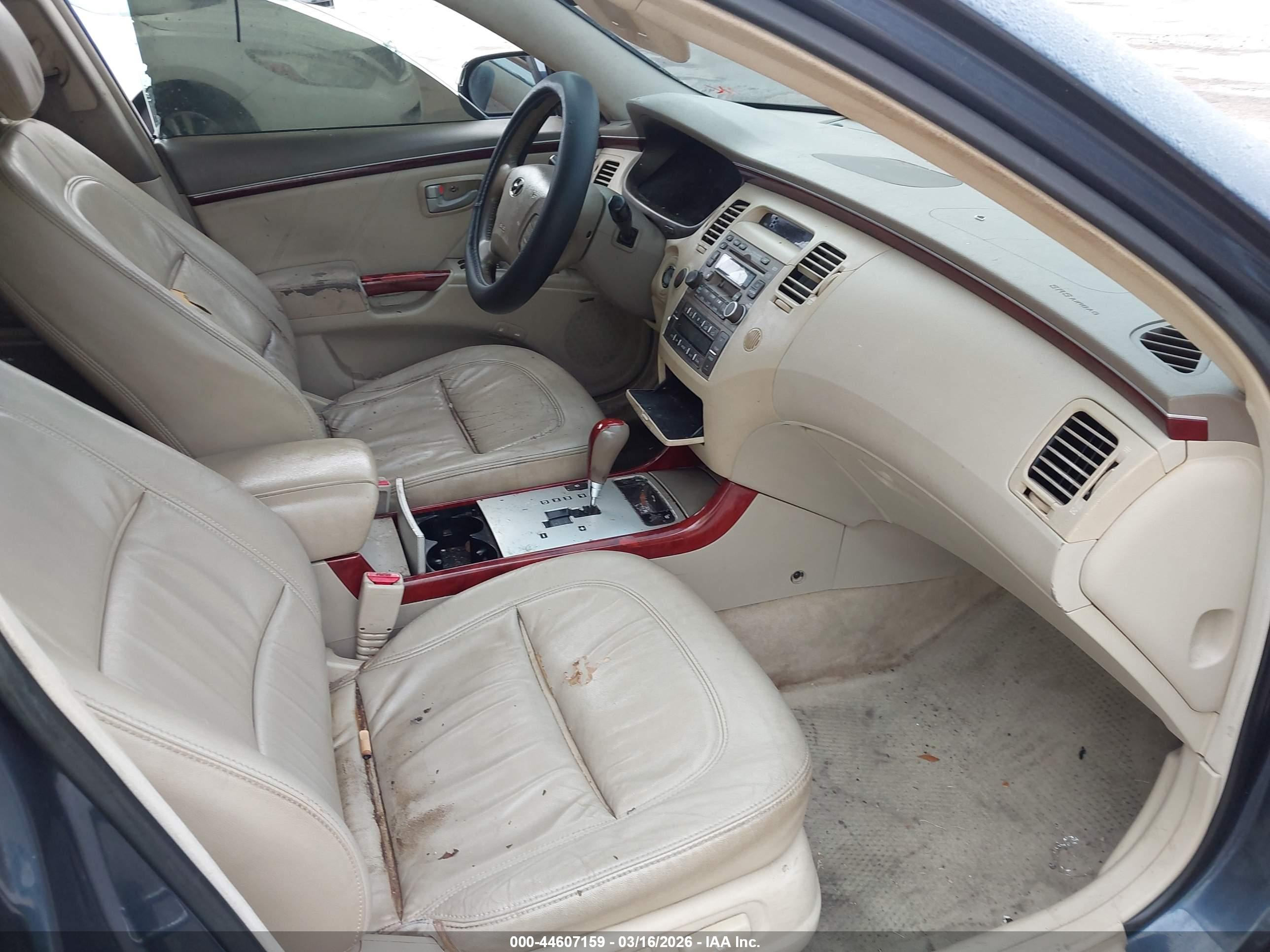 HYUNDAI AZERA image 5