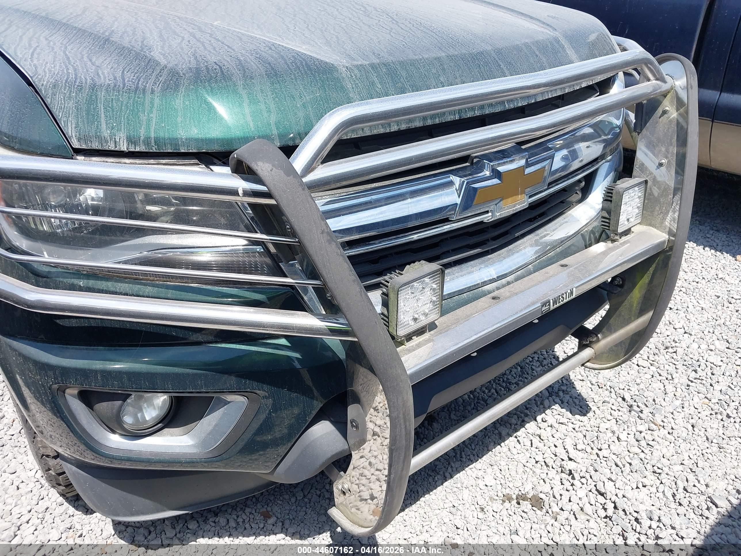 CHEVROLET COLORADO image 6