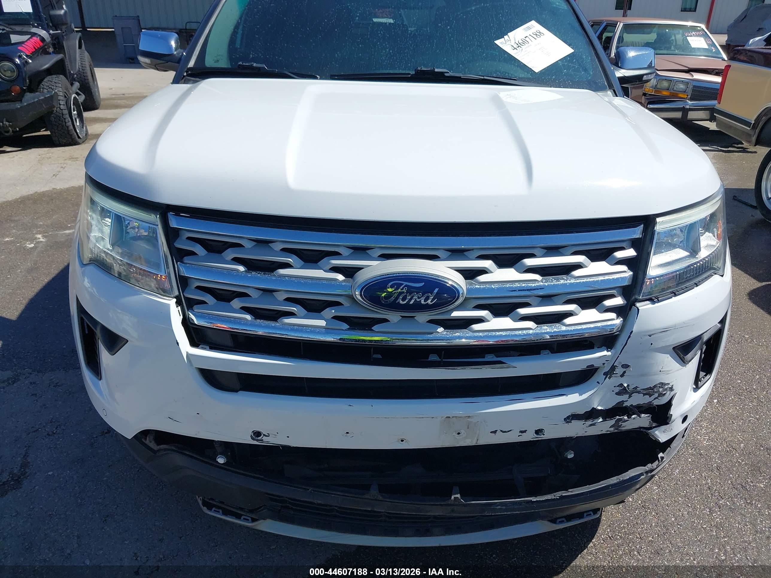 FORD EXPLORER image 6