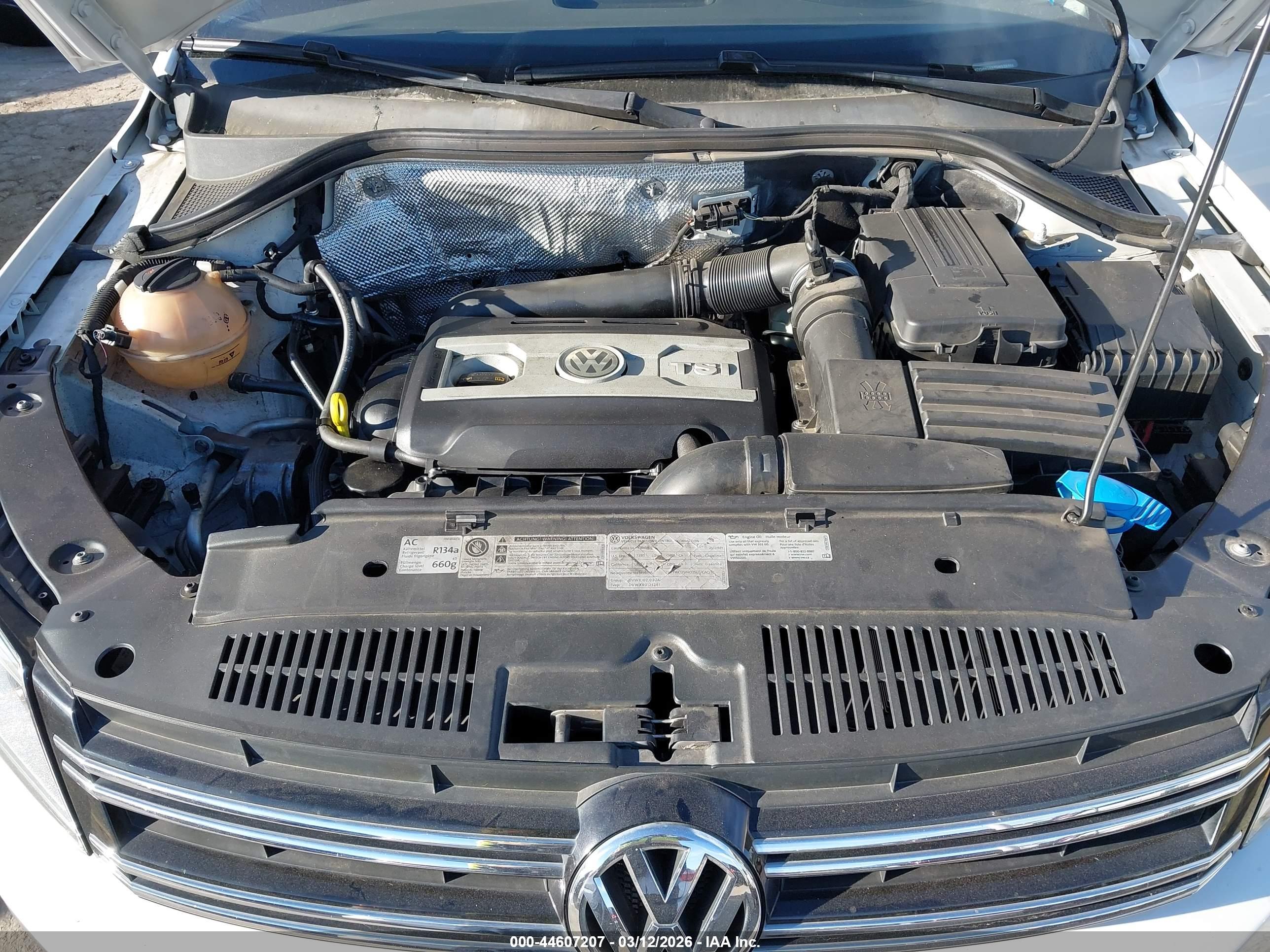 VOLKSWAGEN TIGUAN image 10