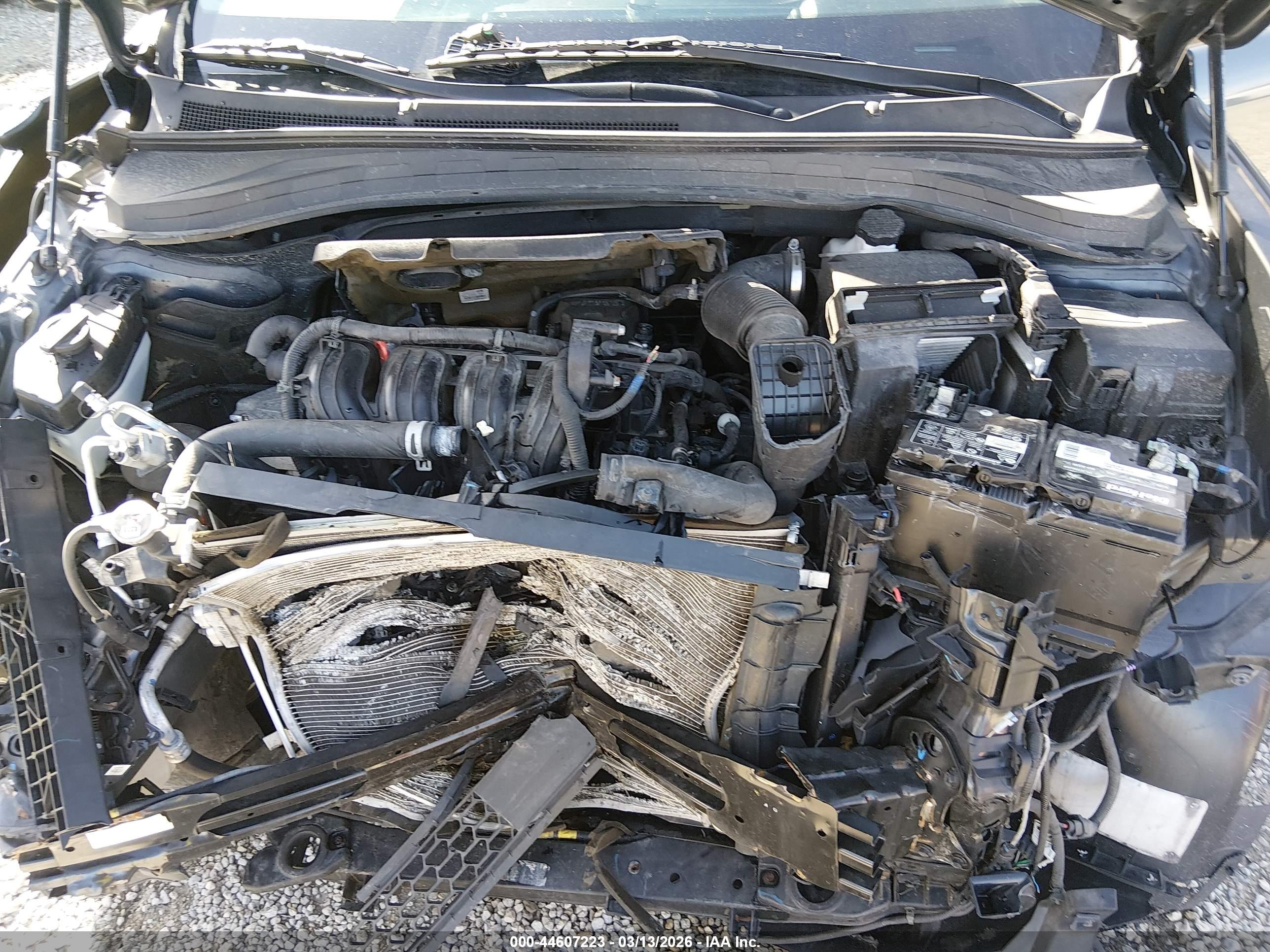 HYUNDAI SANTA image 10