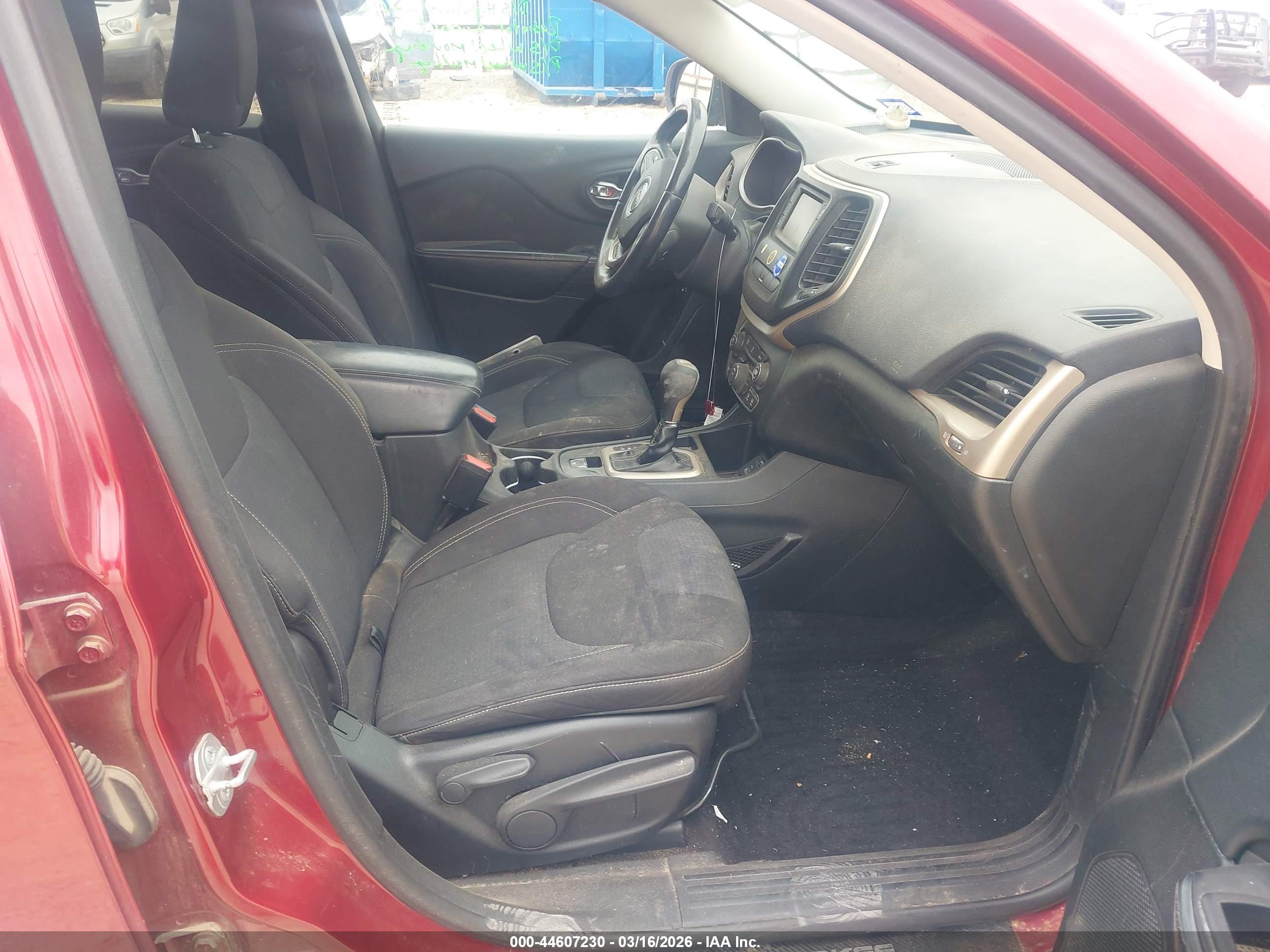 JEEP CHEROKEE image 5