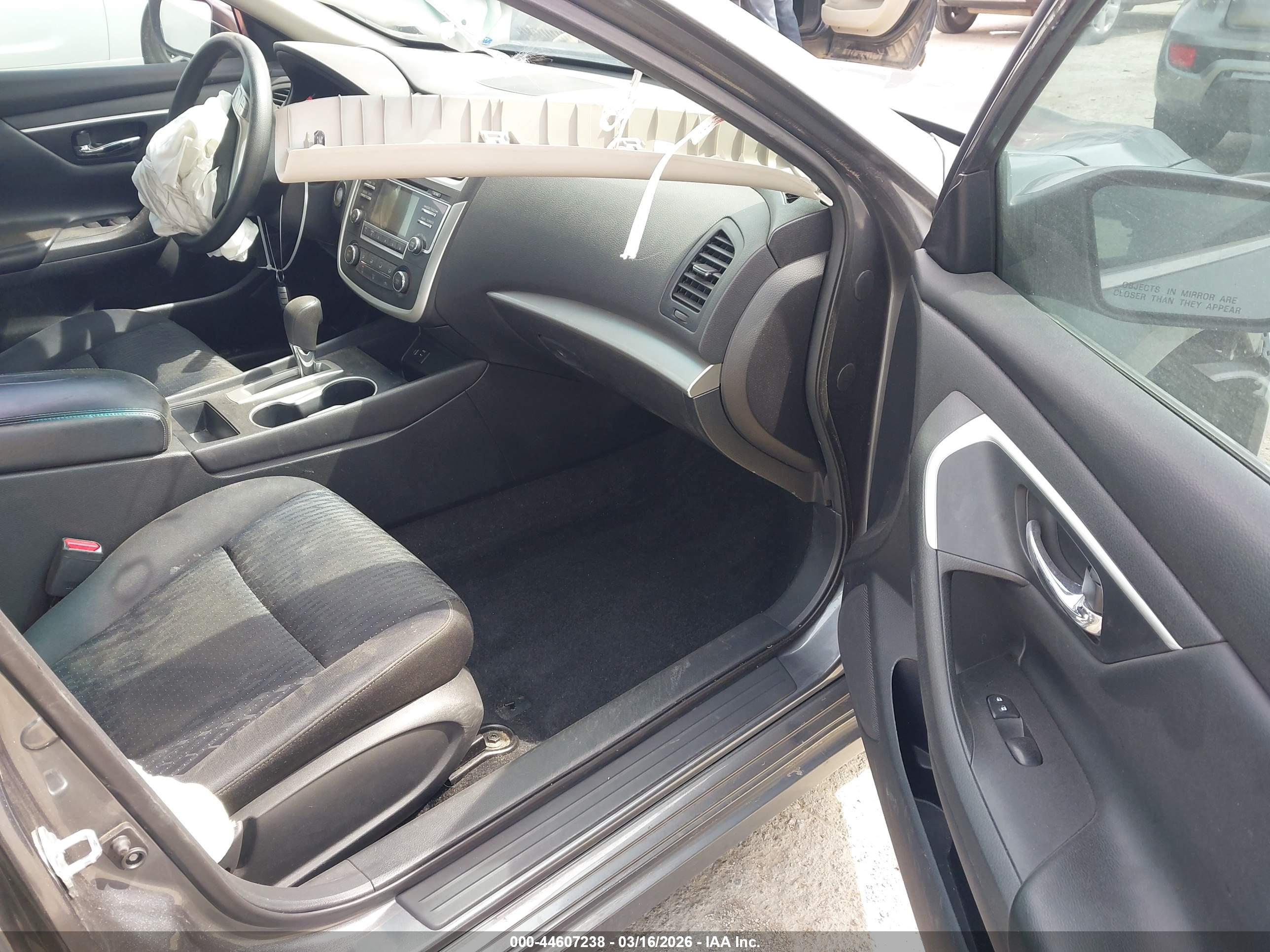 NISSAN ALTIMA image 5