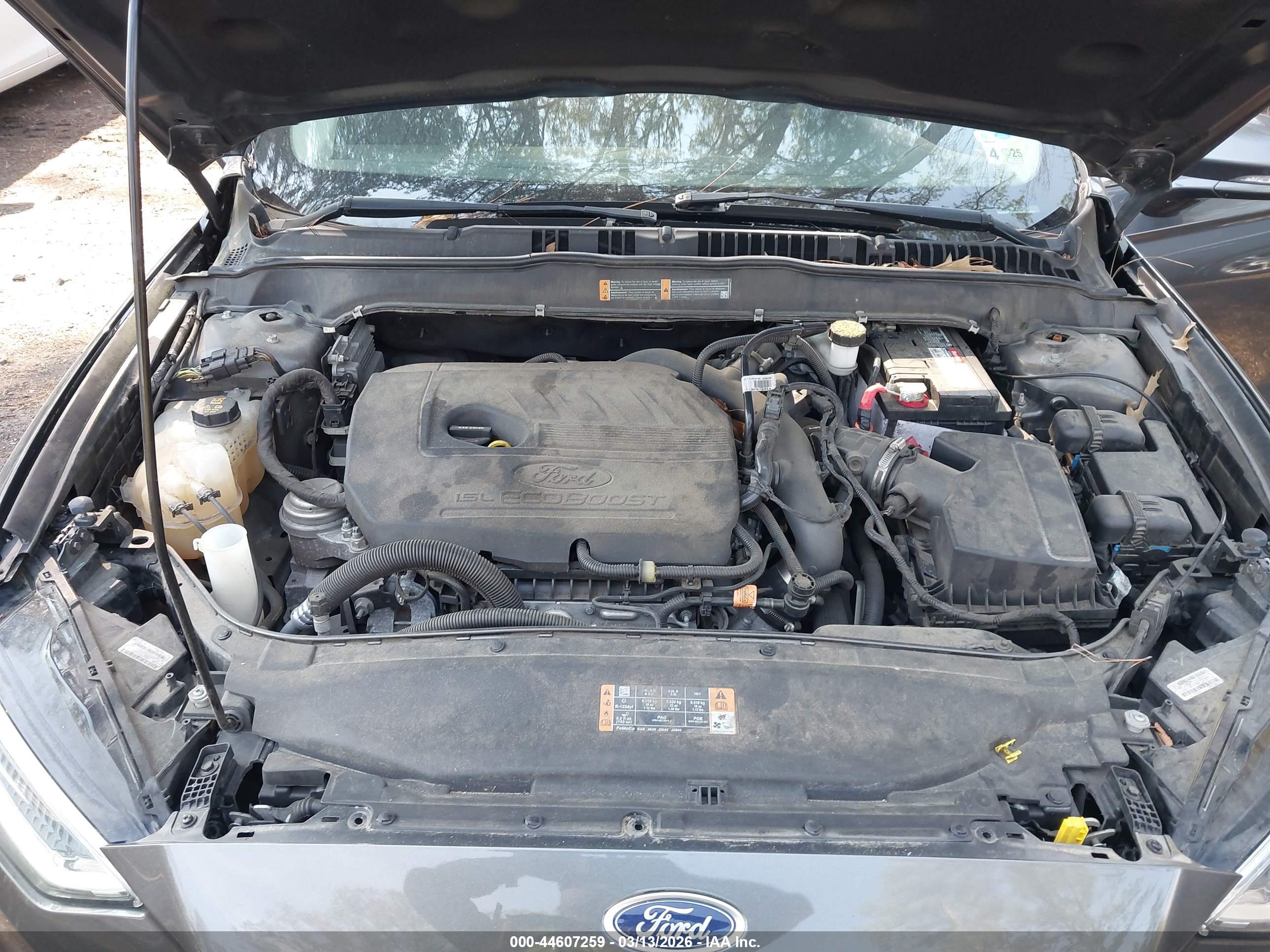 FORD FUSION image 10