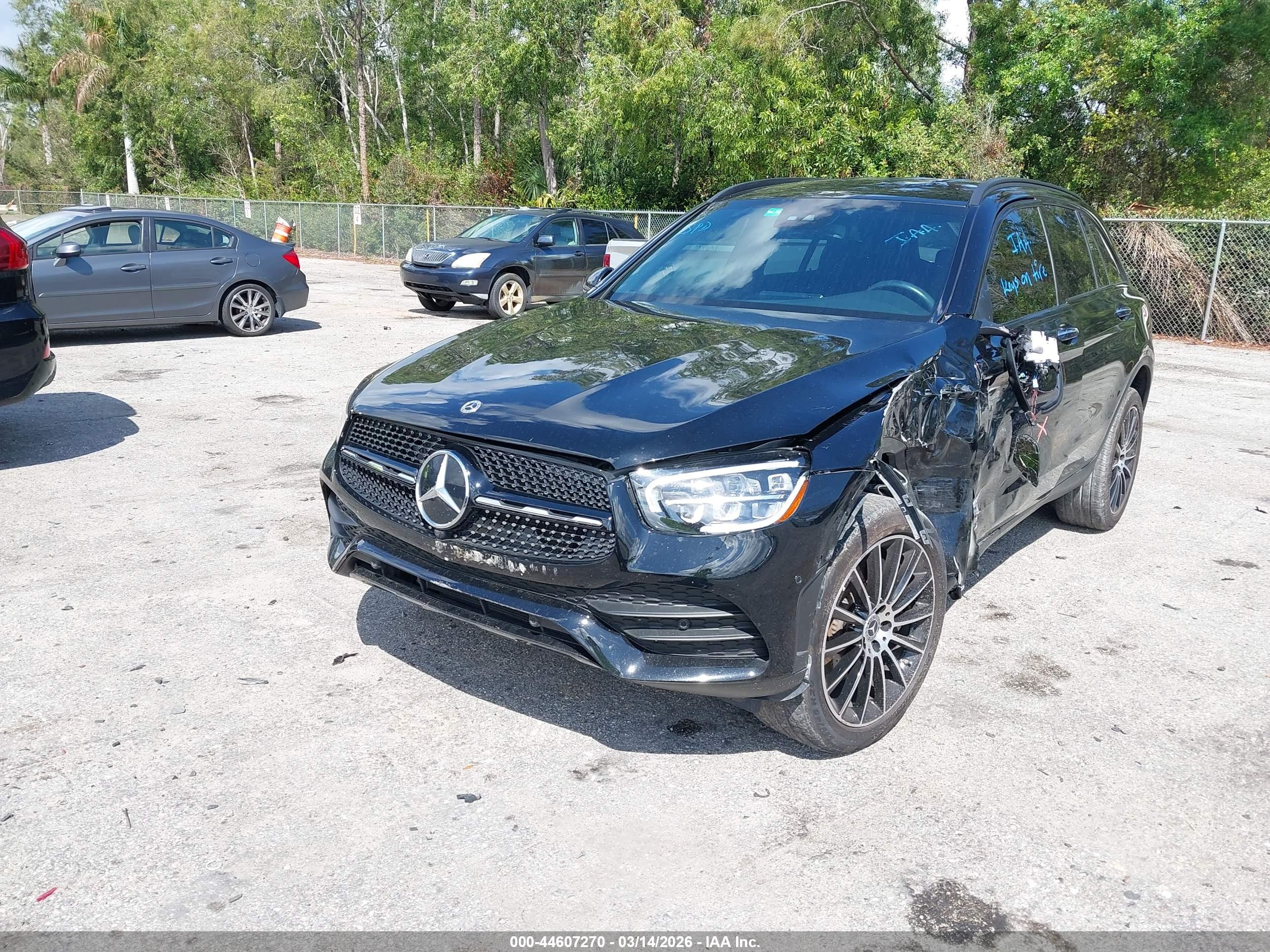 MERCEDES-BENZ GLC image 6