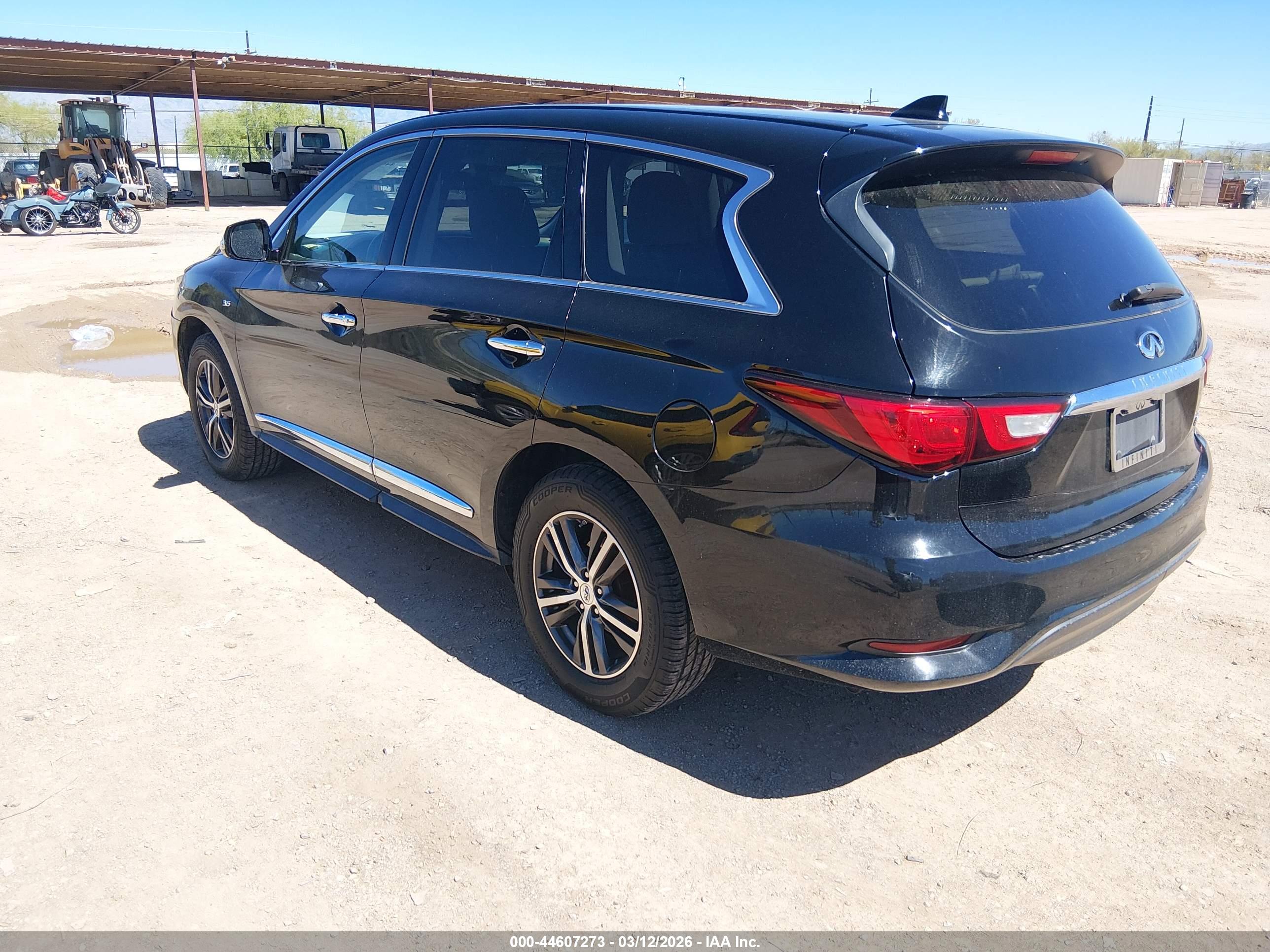 INFINITI QX60 image 3