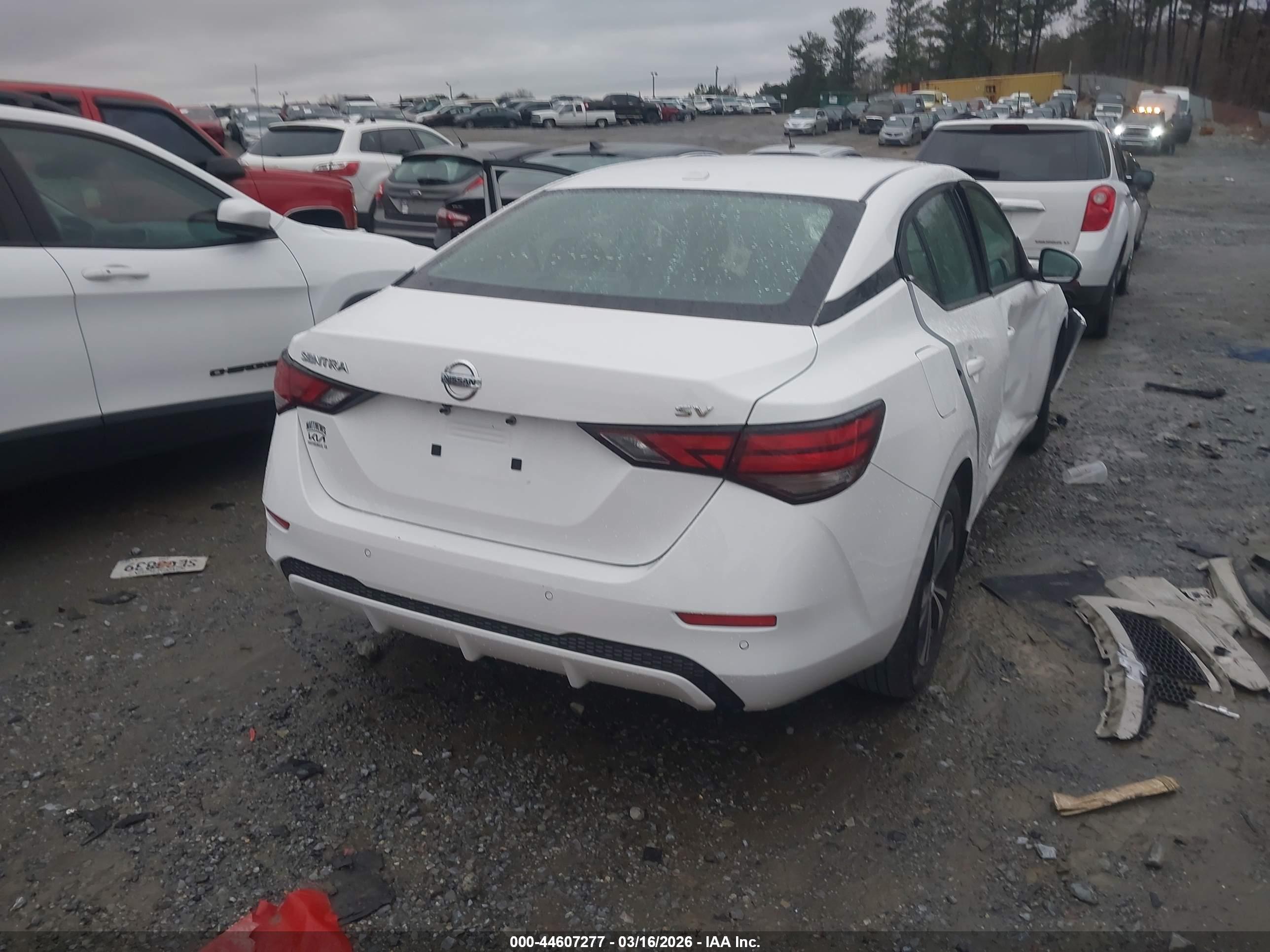 NISSAN SENTRA image 4