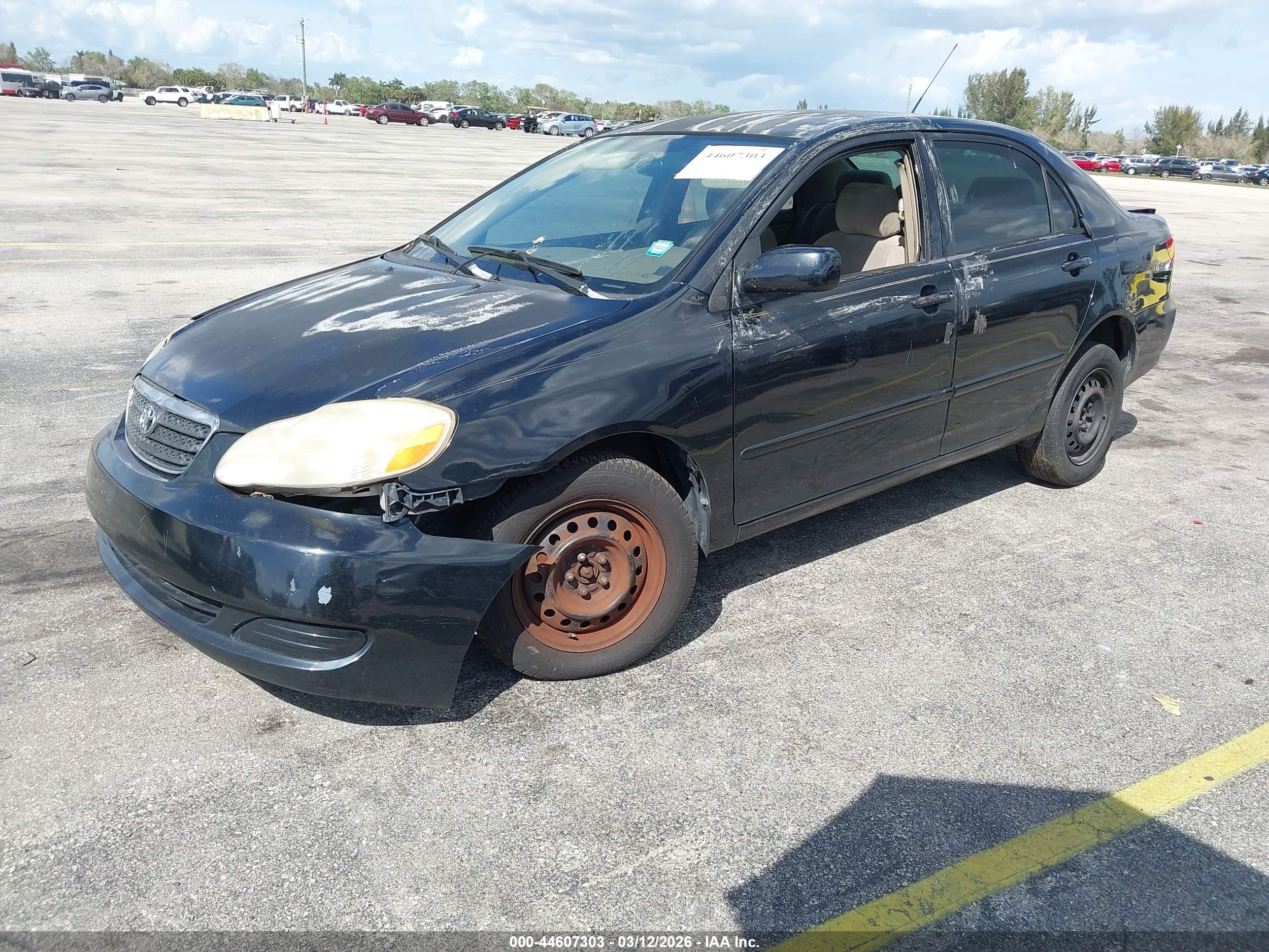 TOYOTA COROLLA image 2