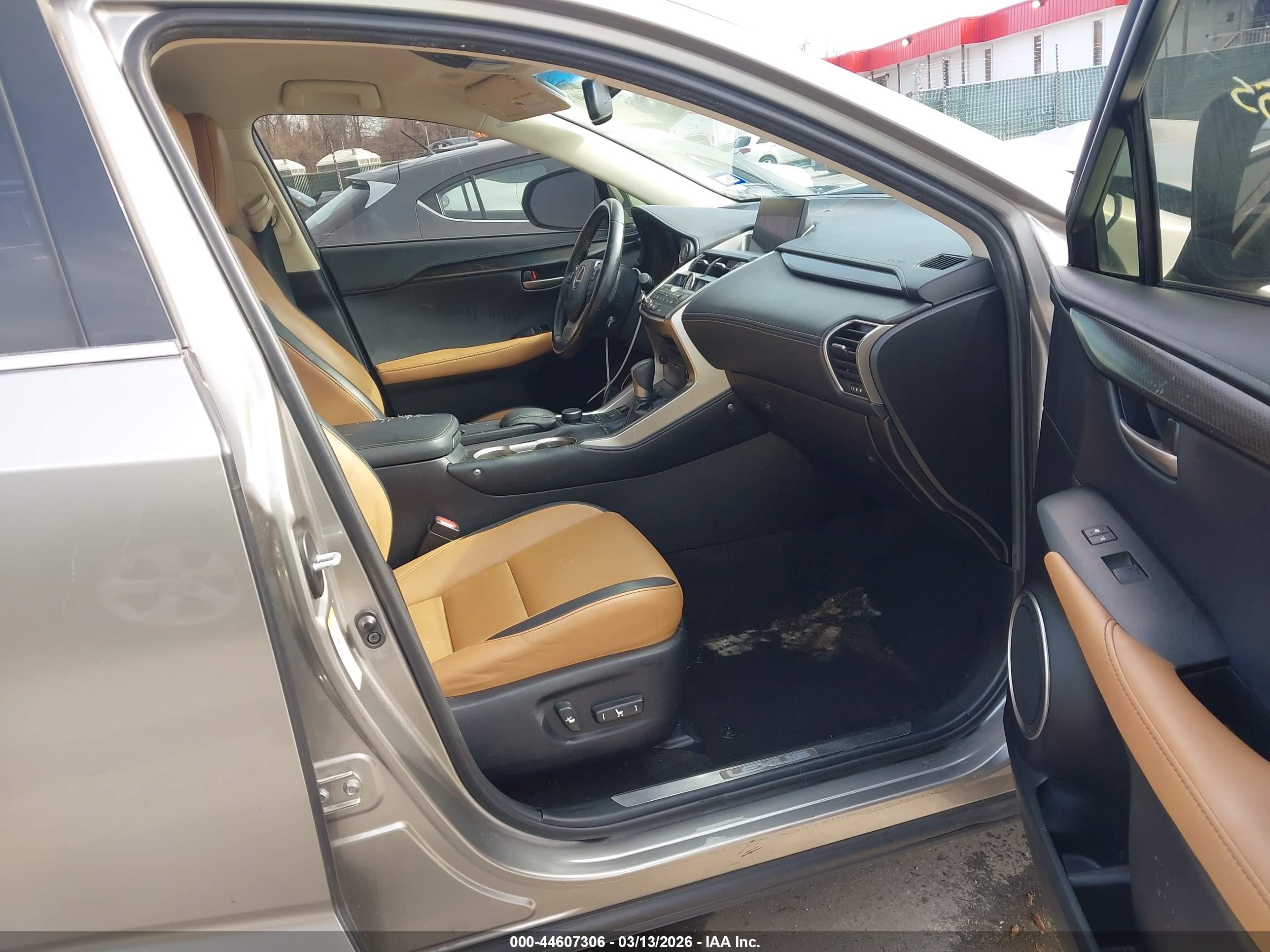 LEXUS NX image 5