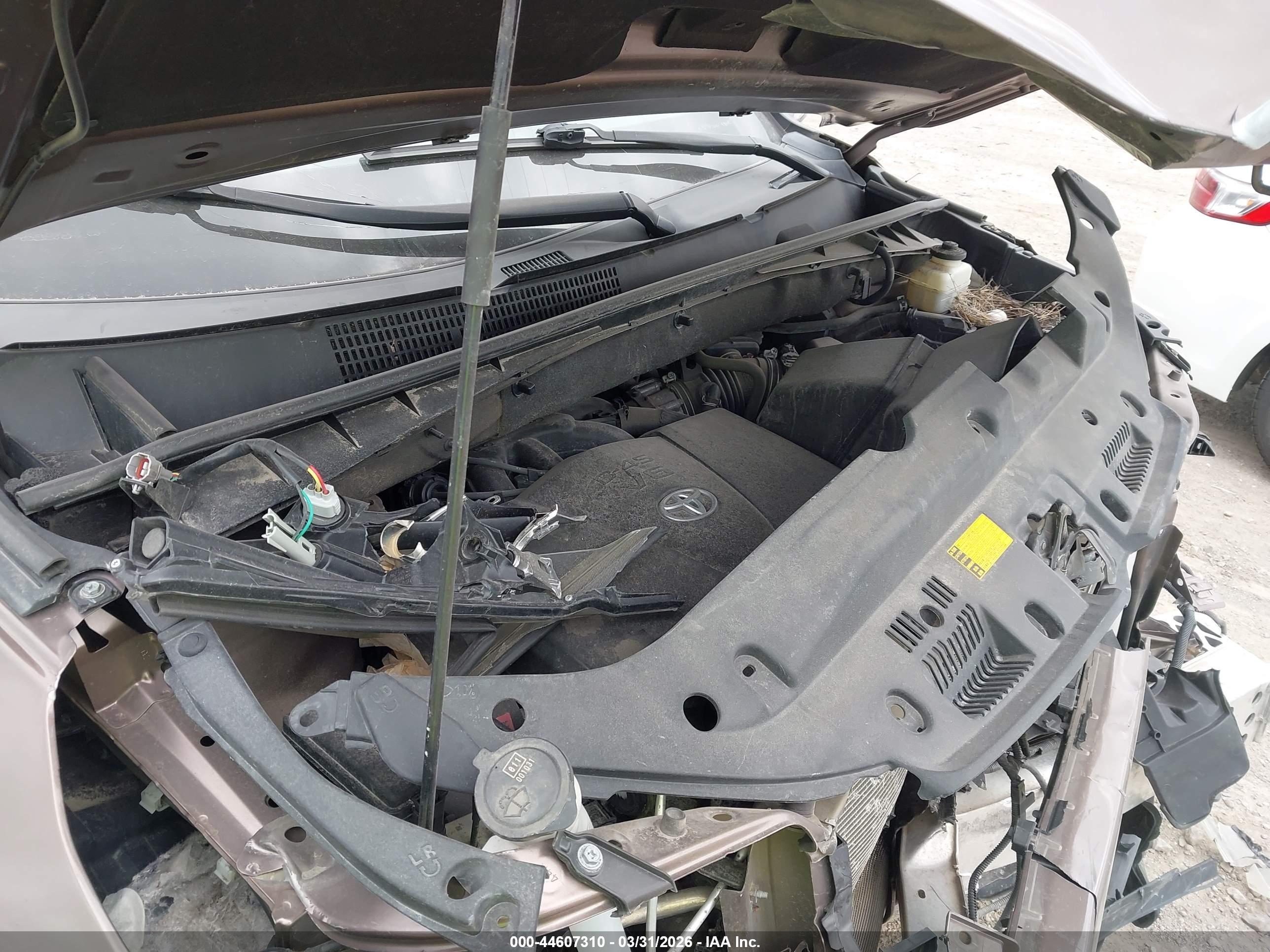 TOYOTA HIGHLANDER image 10