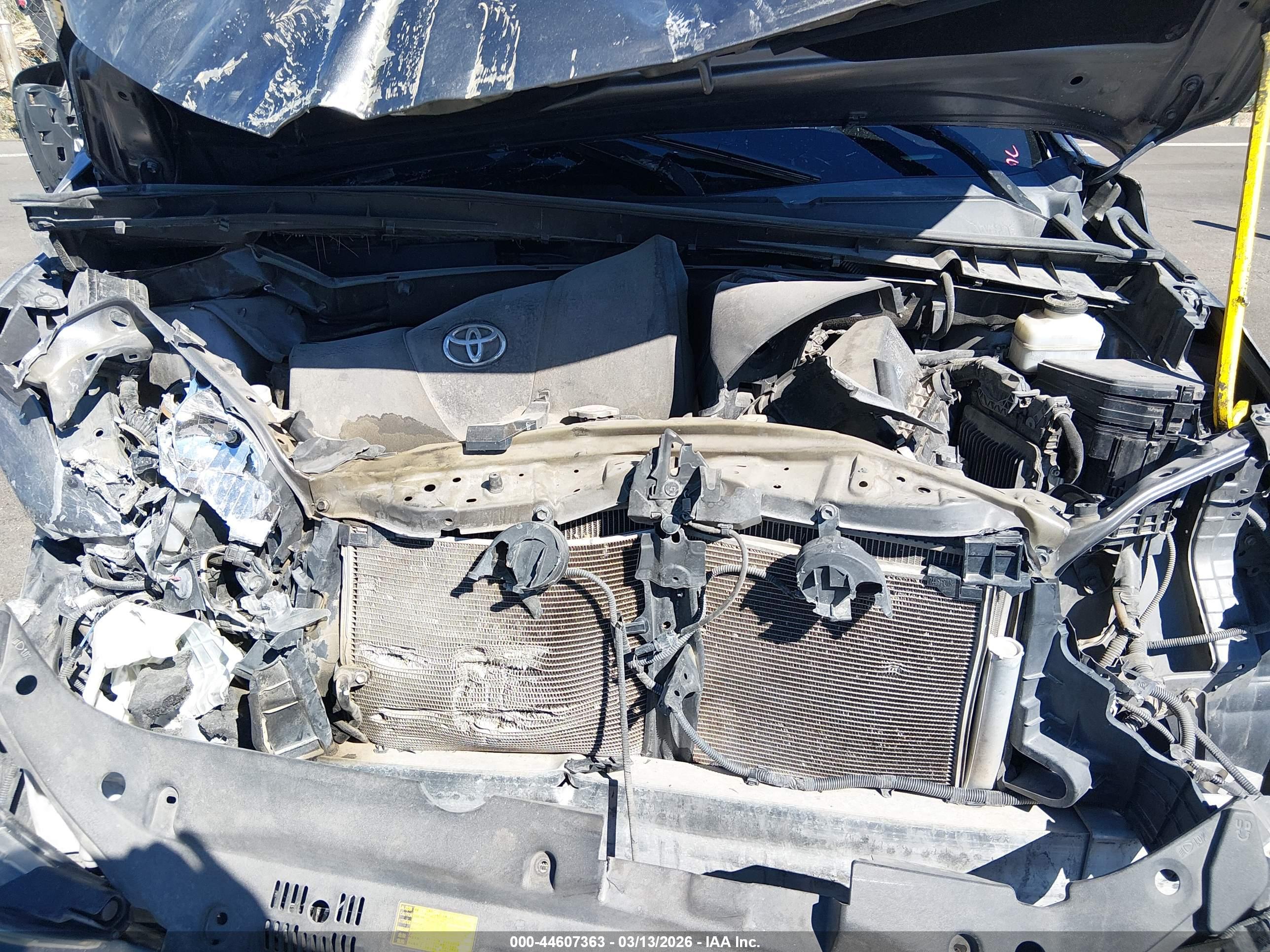 TOYOTA HIGHLANDER image 10