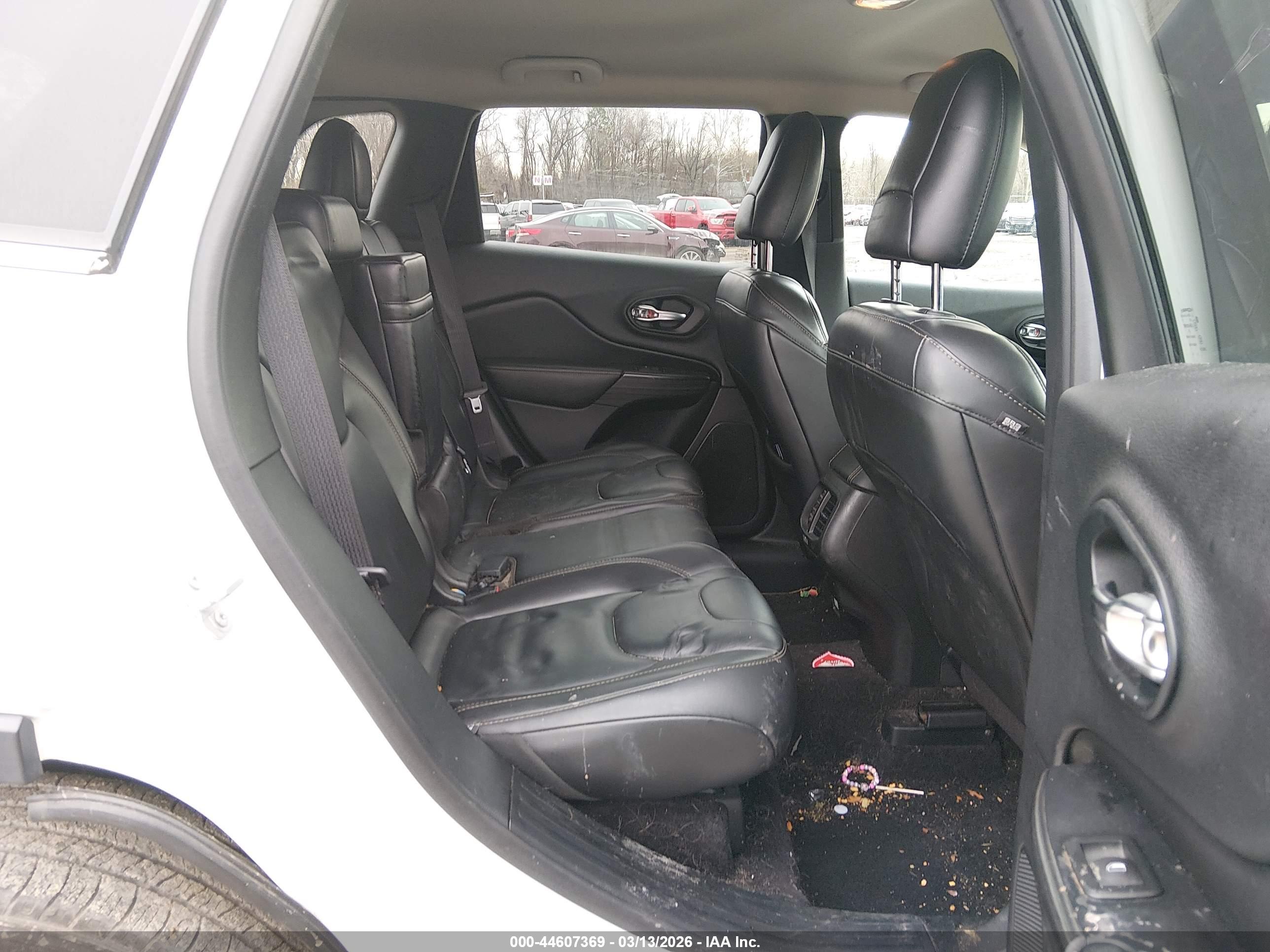 JEEP CHEROKEE image 8
