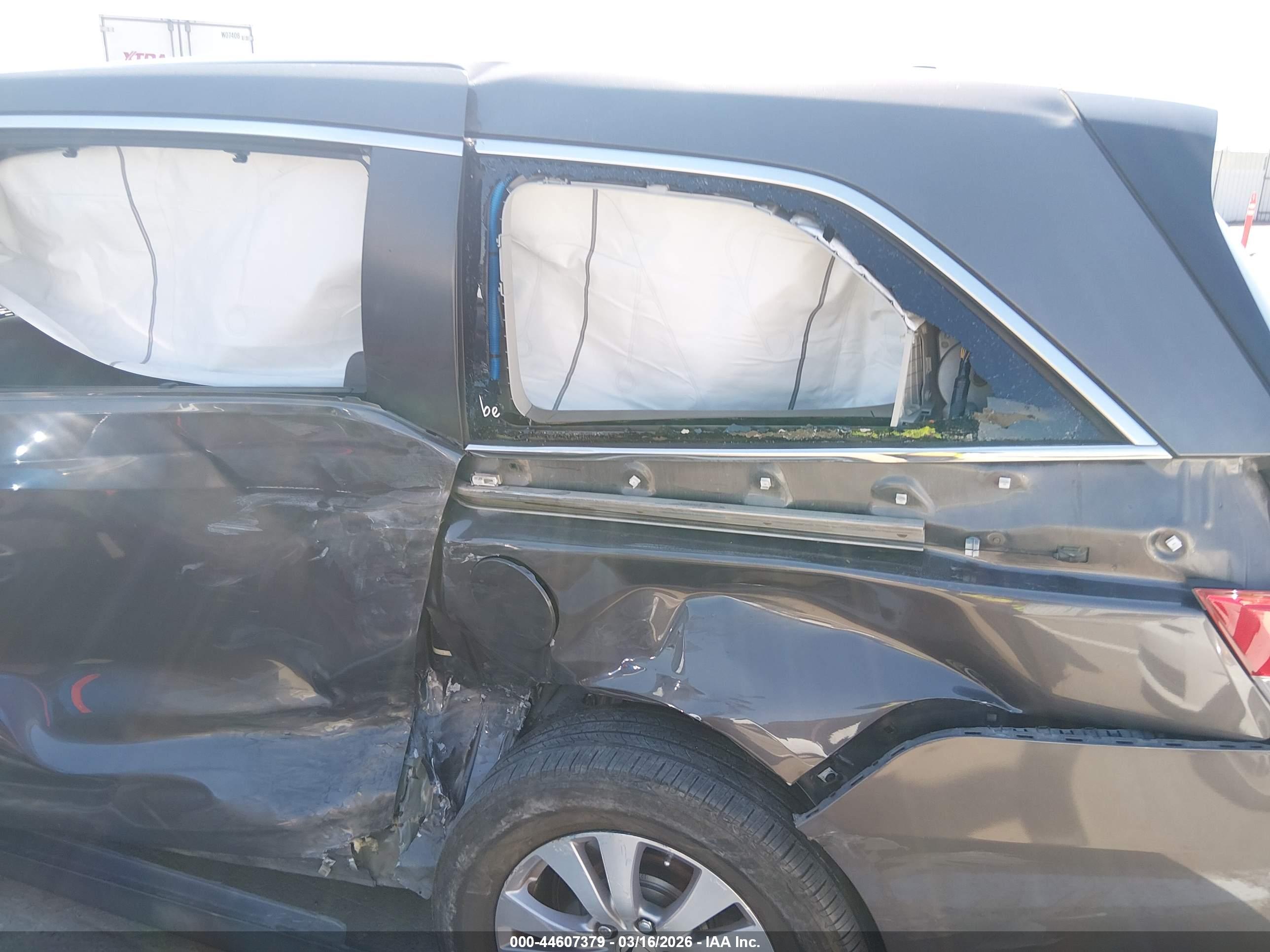 HONDA ODYSSEY image 6