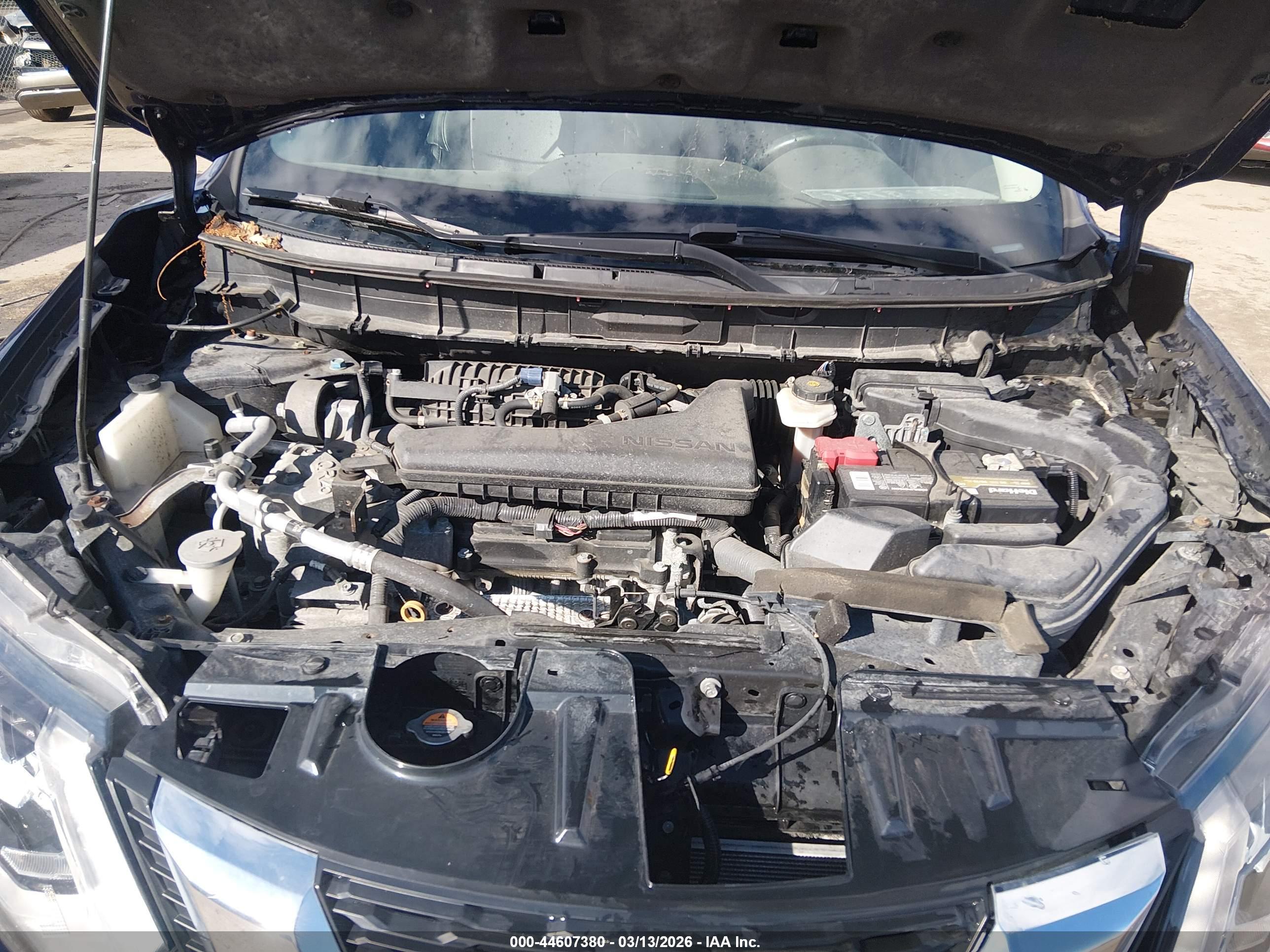 NISSAN ROGUE image 10