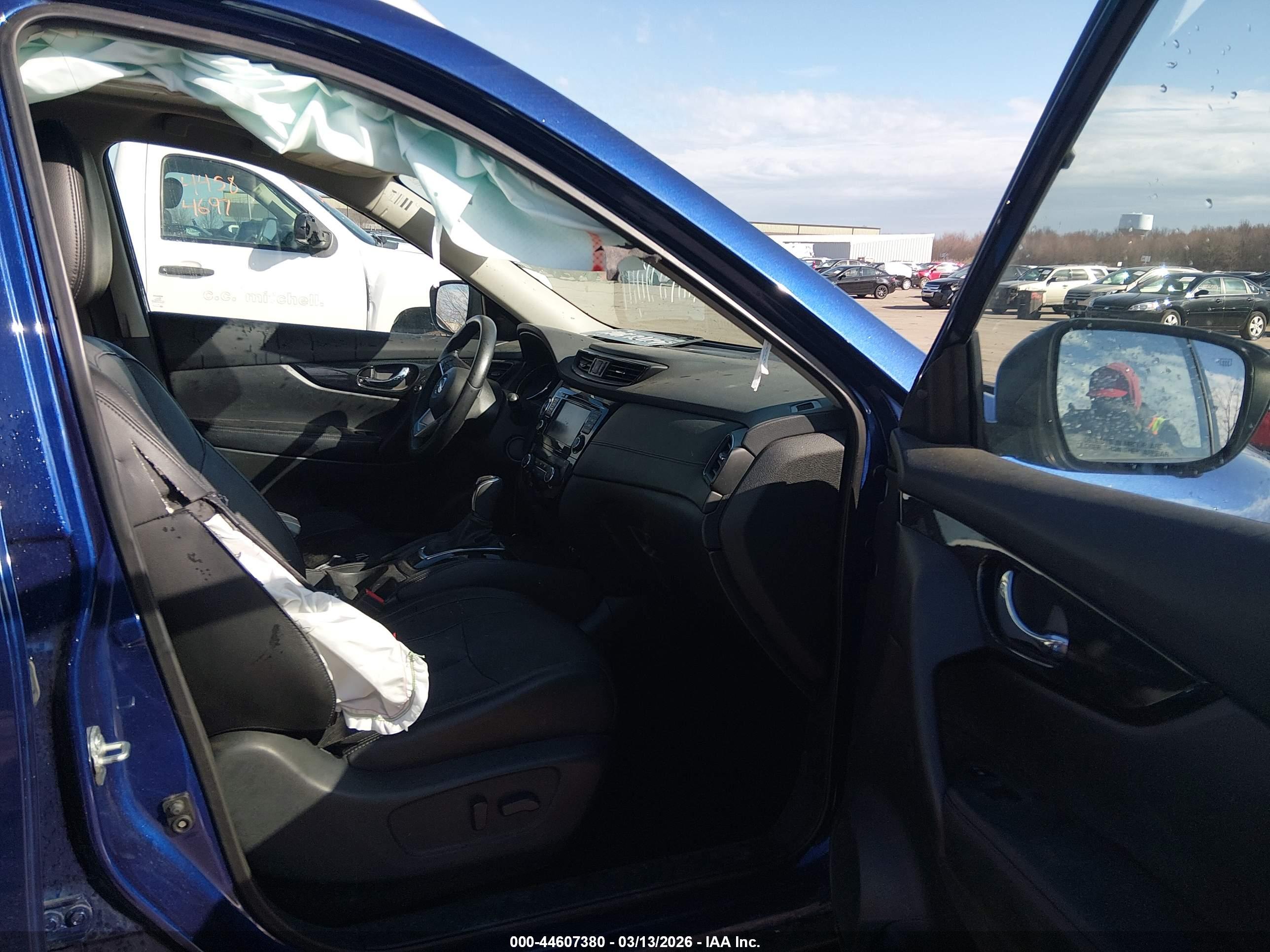 NISSAN ROGUE image 5
