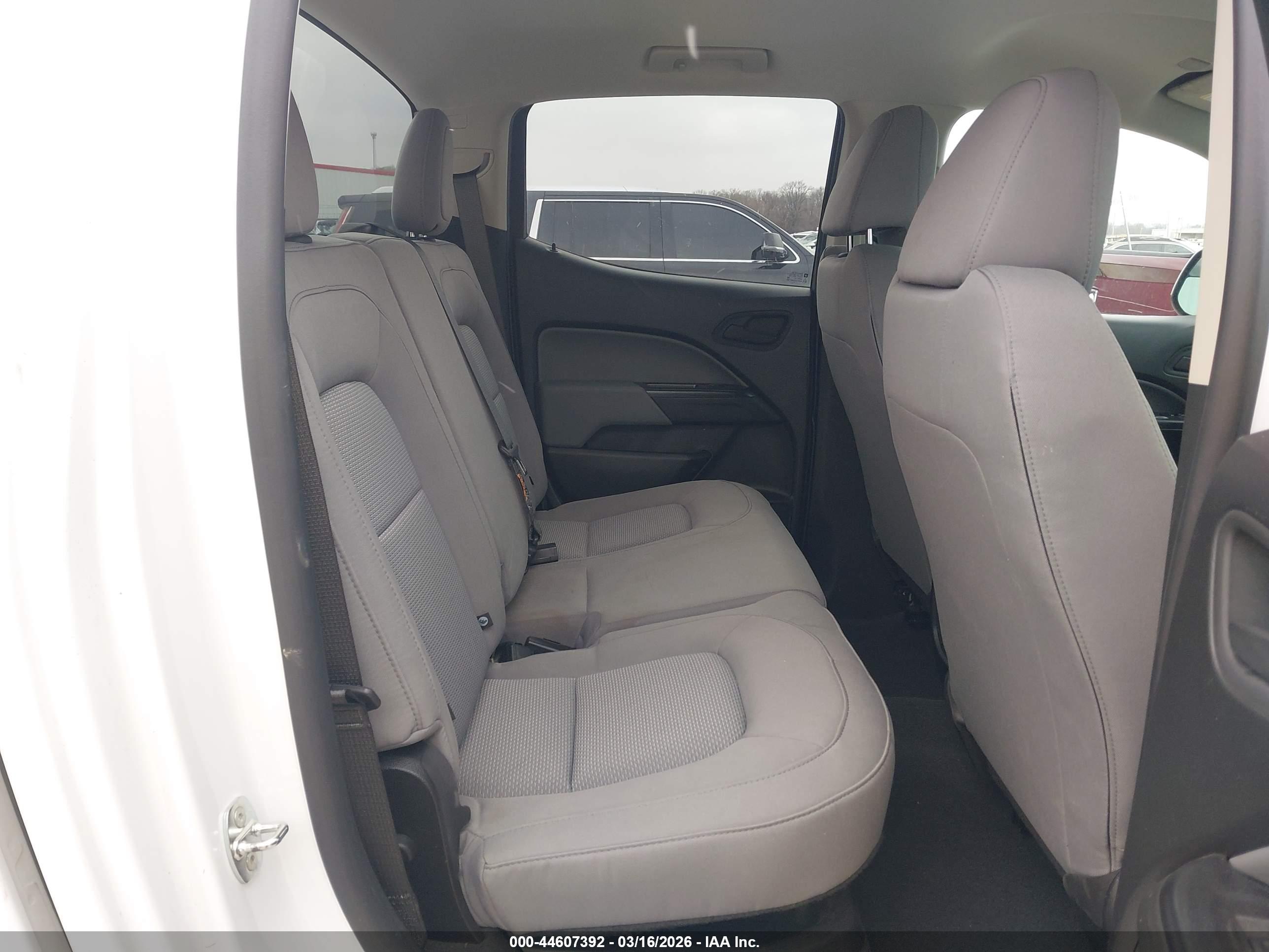 CHEVROLET COLORADO image 8