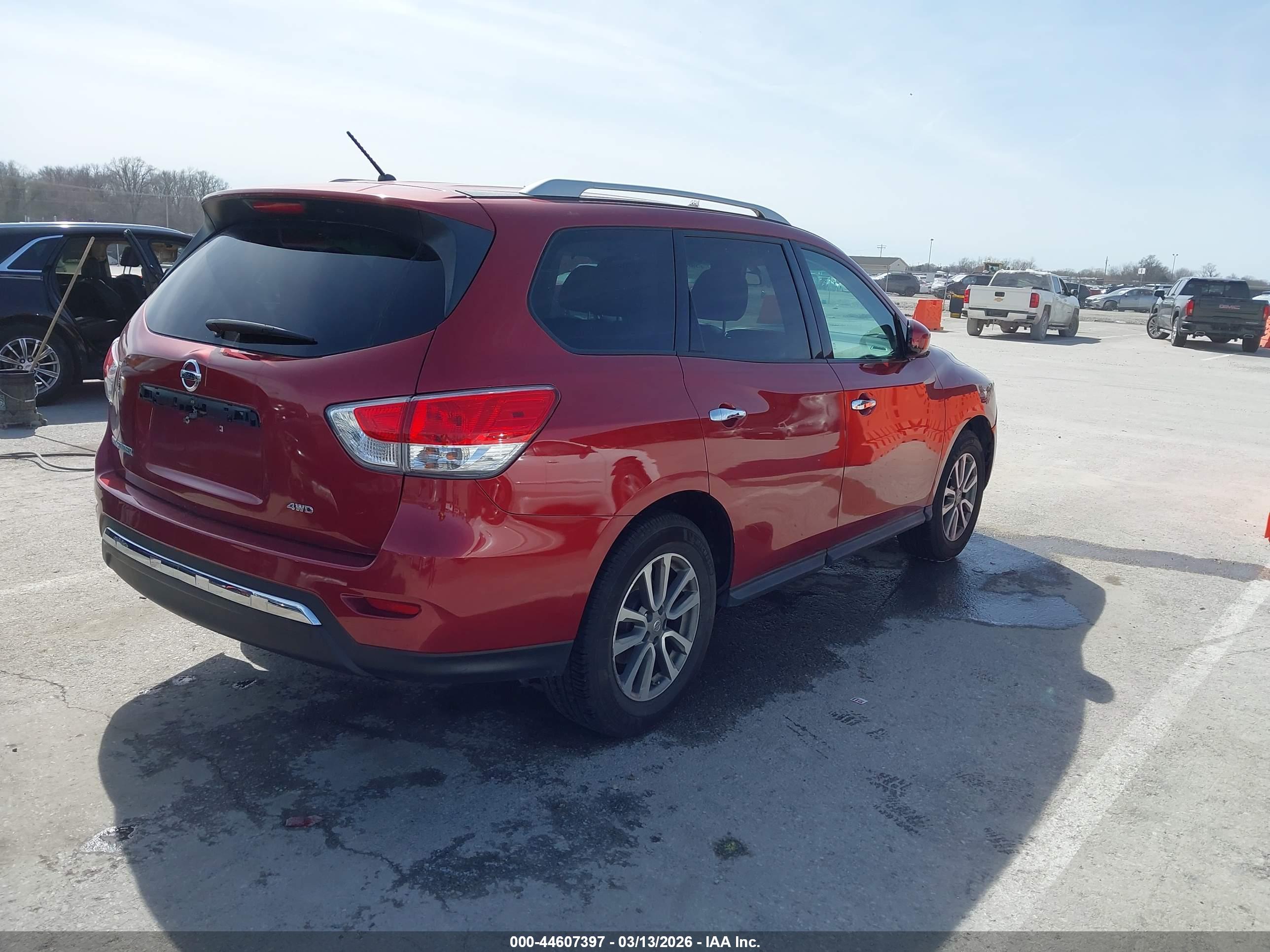 NISSAN PATHFINDER image 4