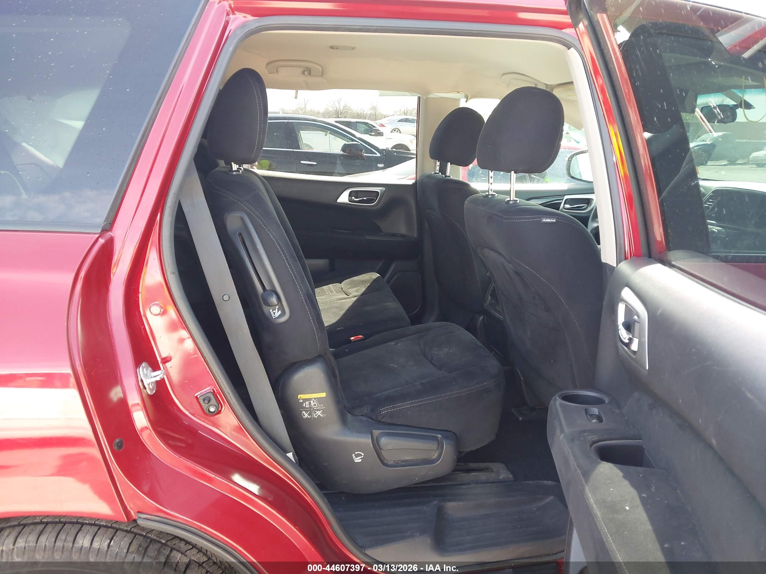 NISSAN PATHFINDER image 8