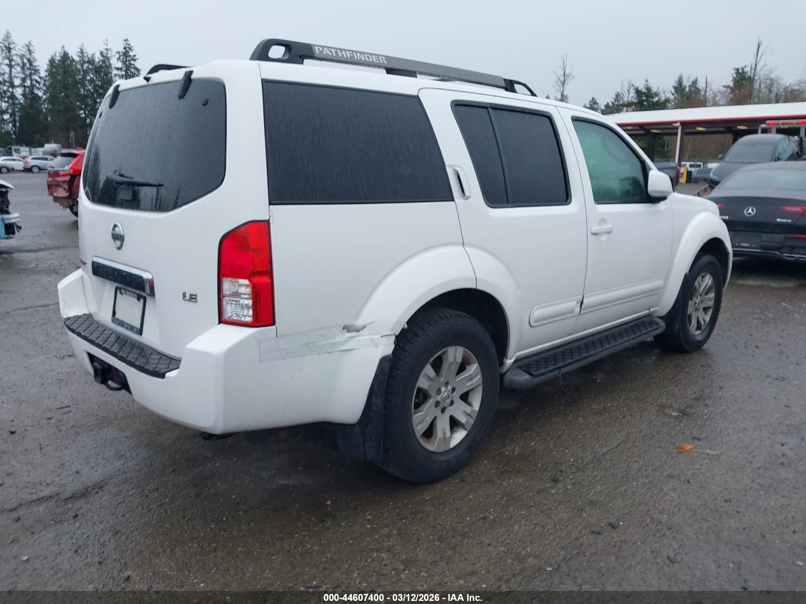 NISSAN PATHFINDER image 4