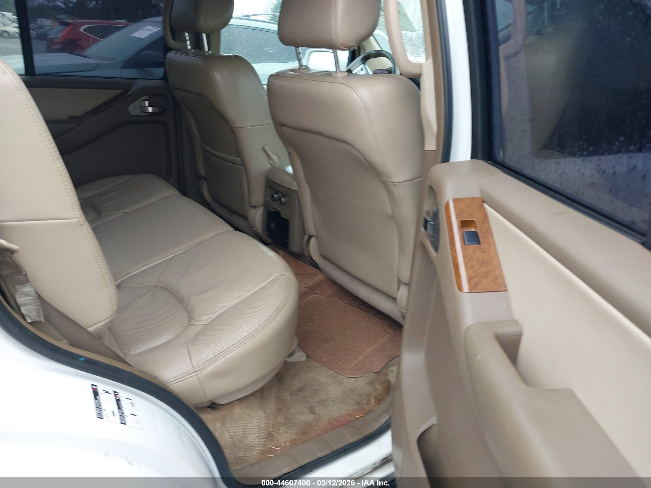 NISSAN PATHFINDER image 8