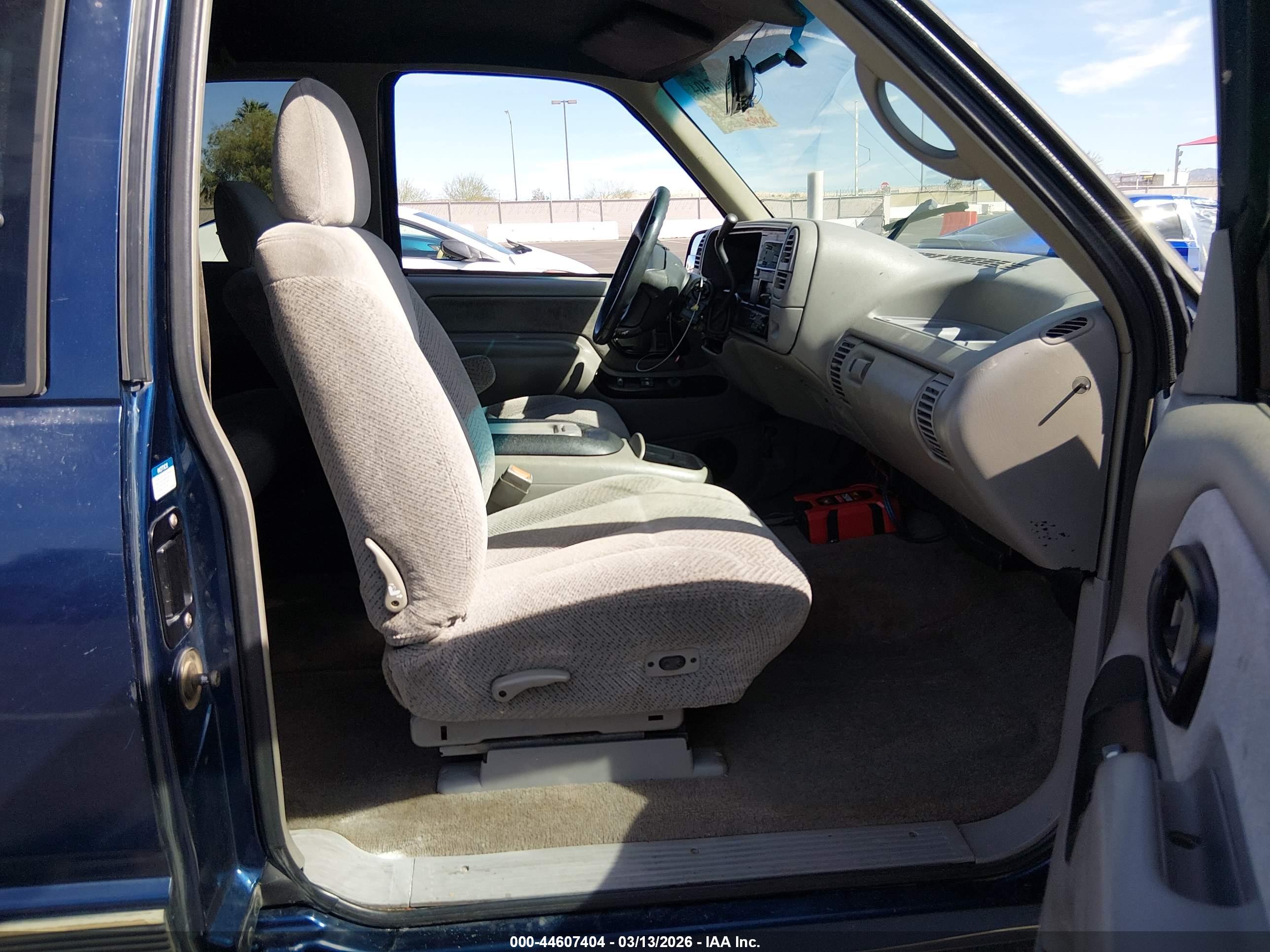 CHEVROLET GMT-400 image 5
