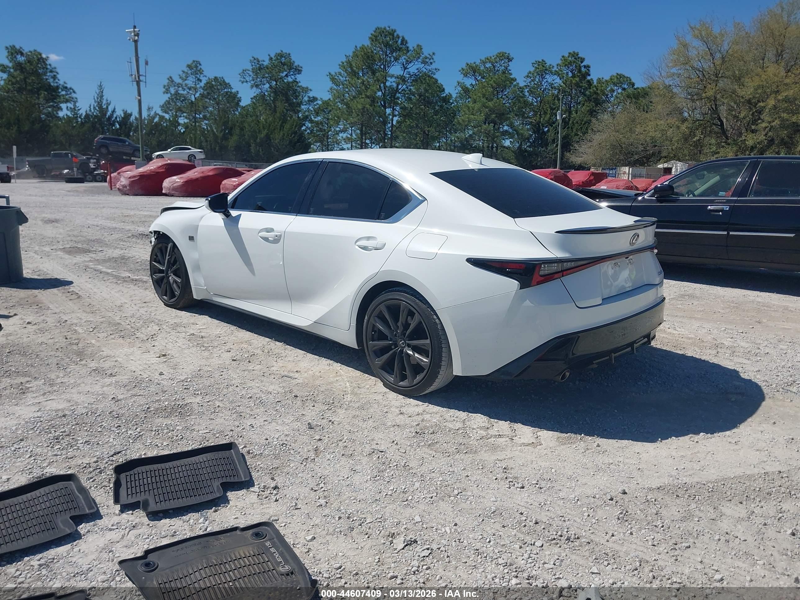 LEXUS IS image 3