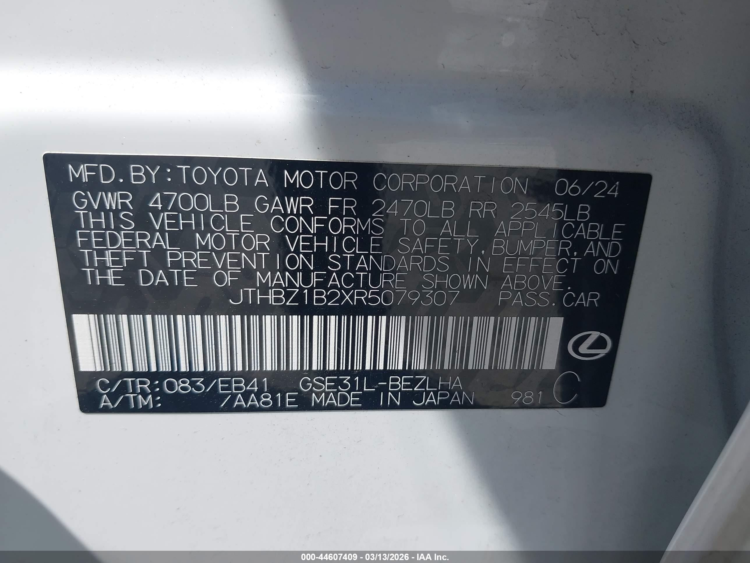 LEXUS IS image 9