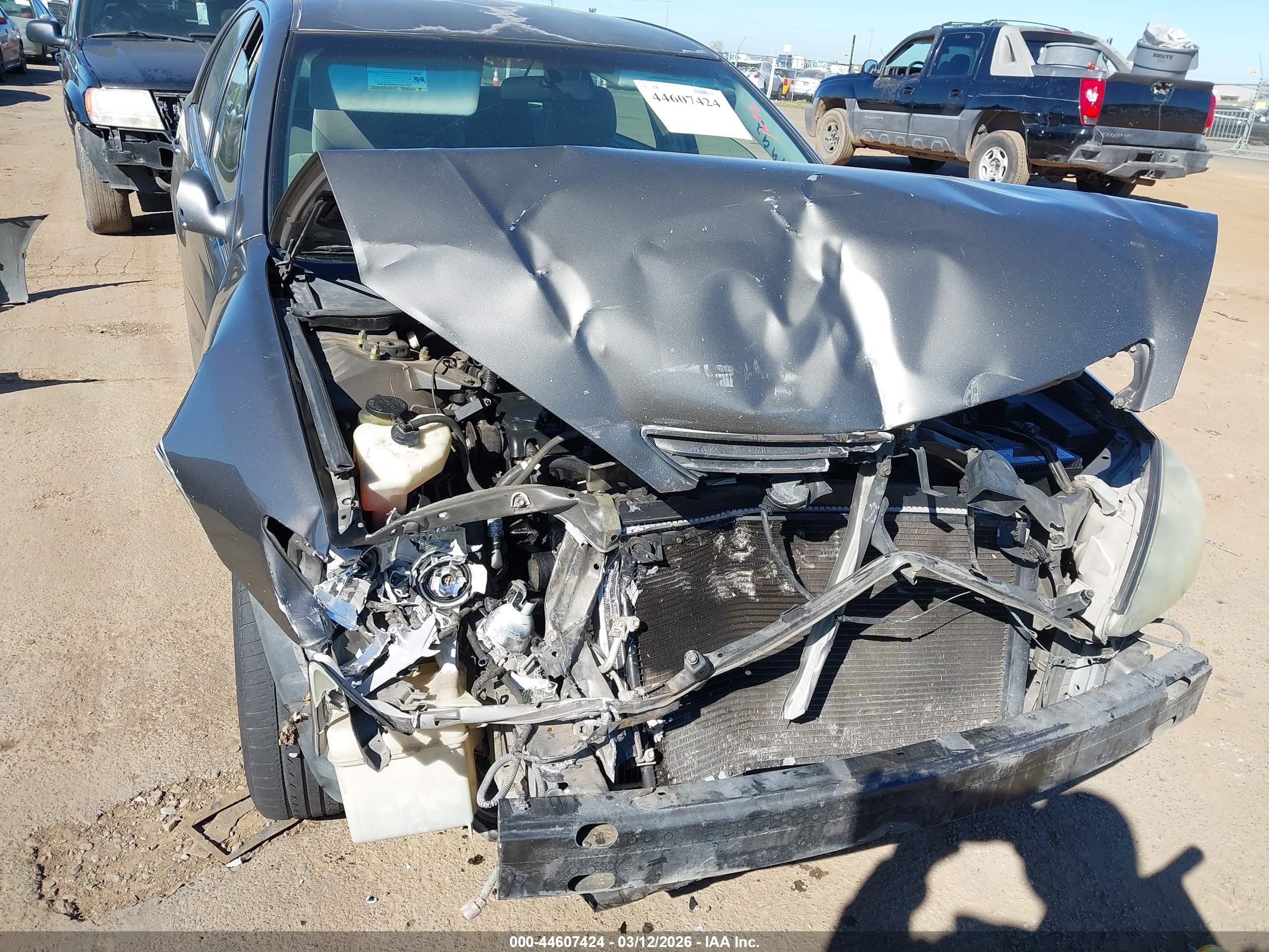 TOYOTA CAMRY image 6