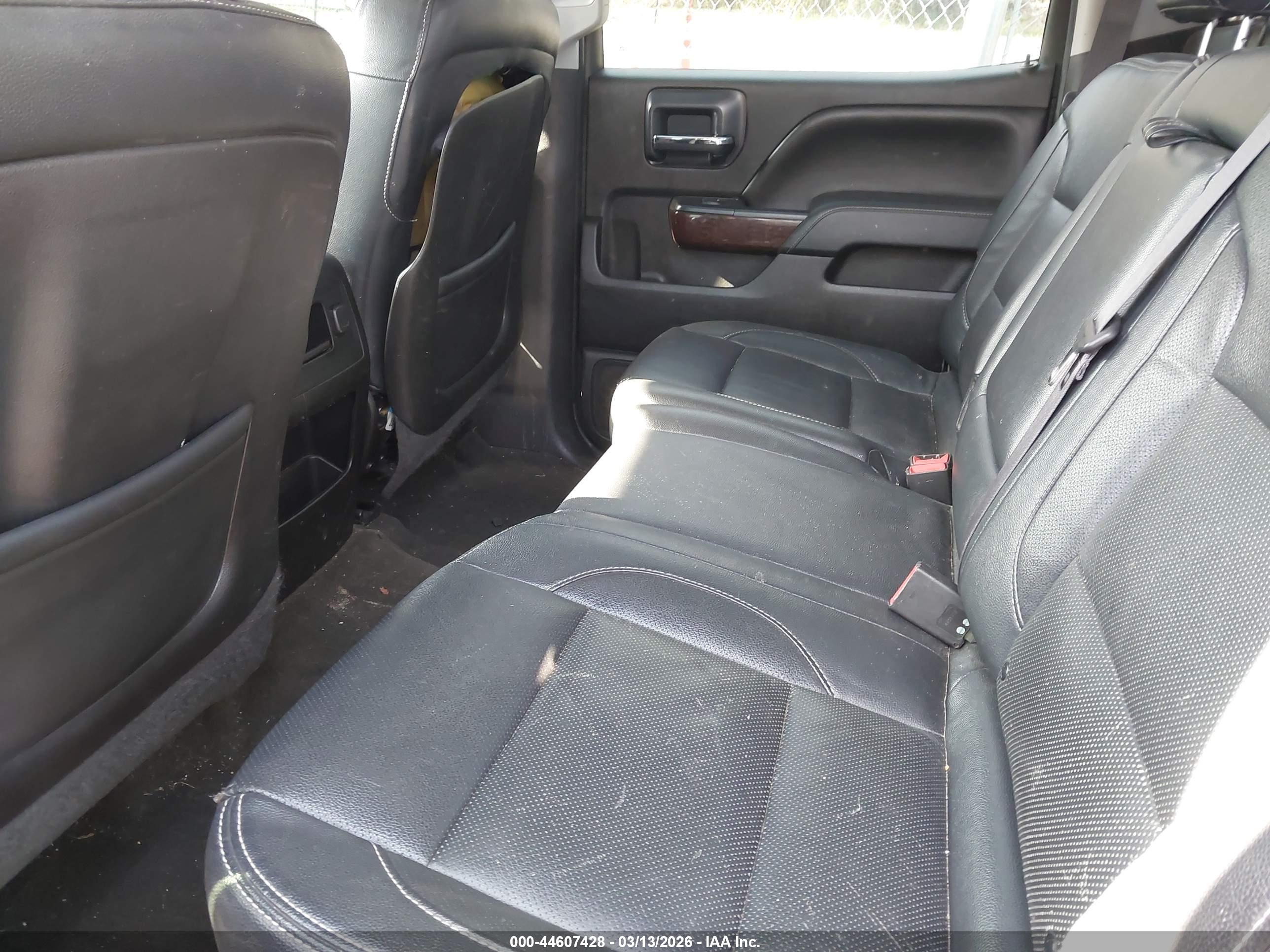 GMC SIERRA image 8