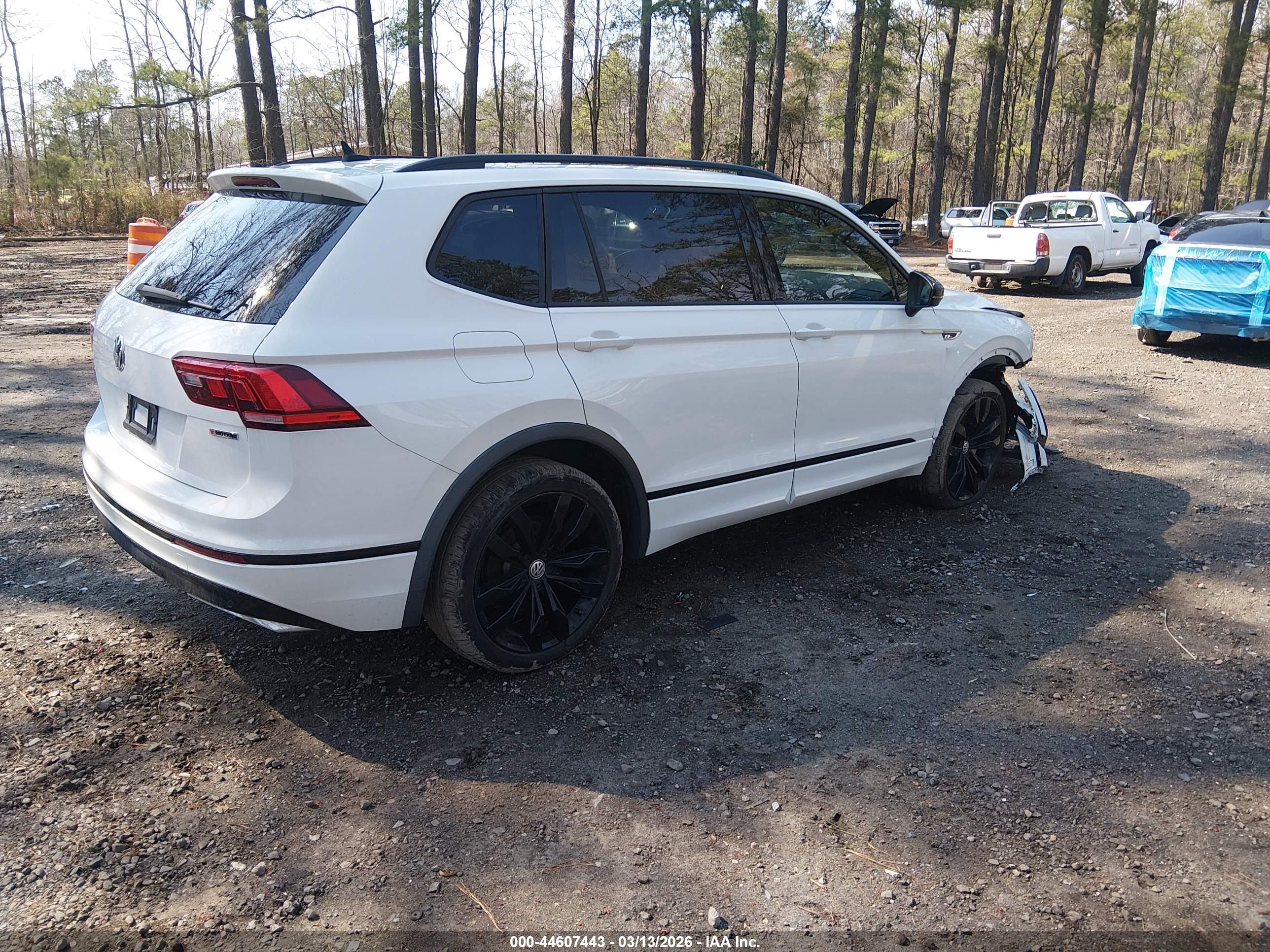VOLKSWAGEN TIGUAN image 4
