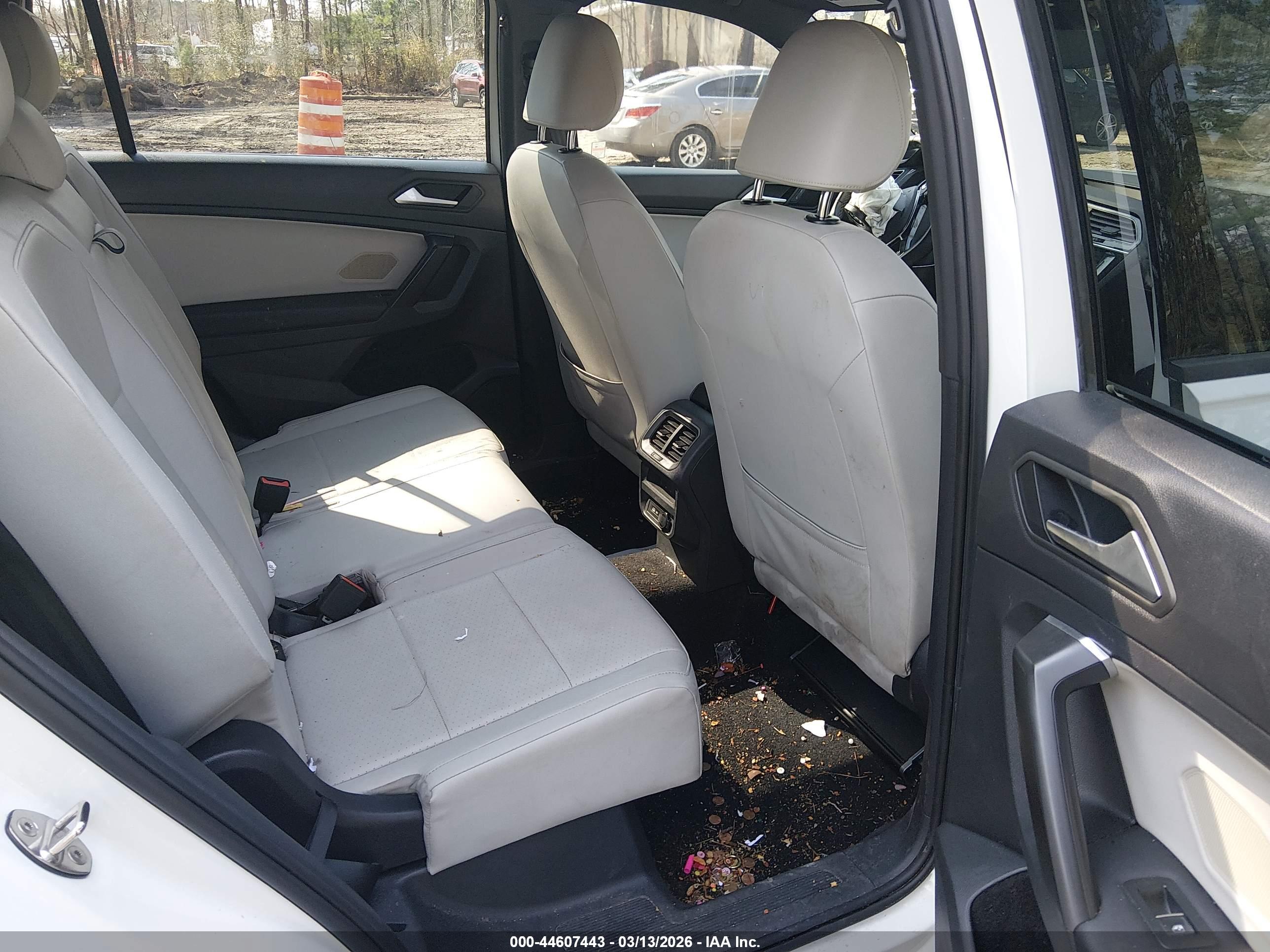 VOLKSWAGEN TIGUAN image 8