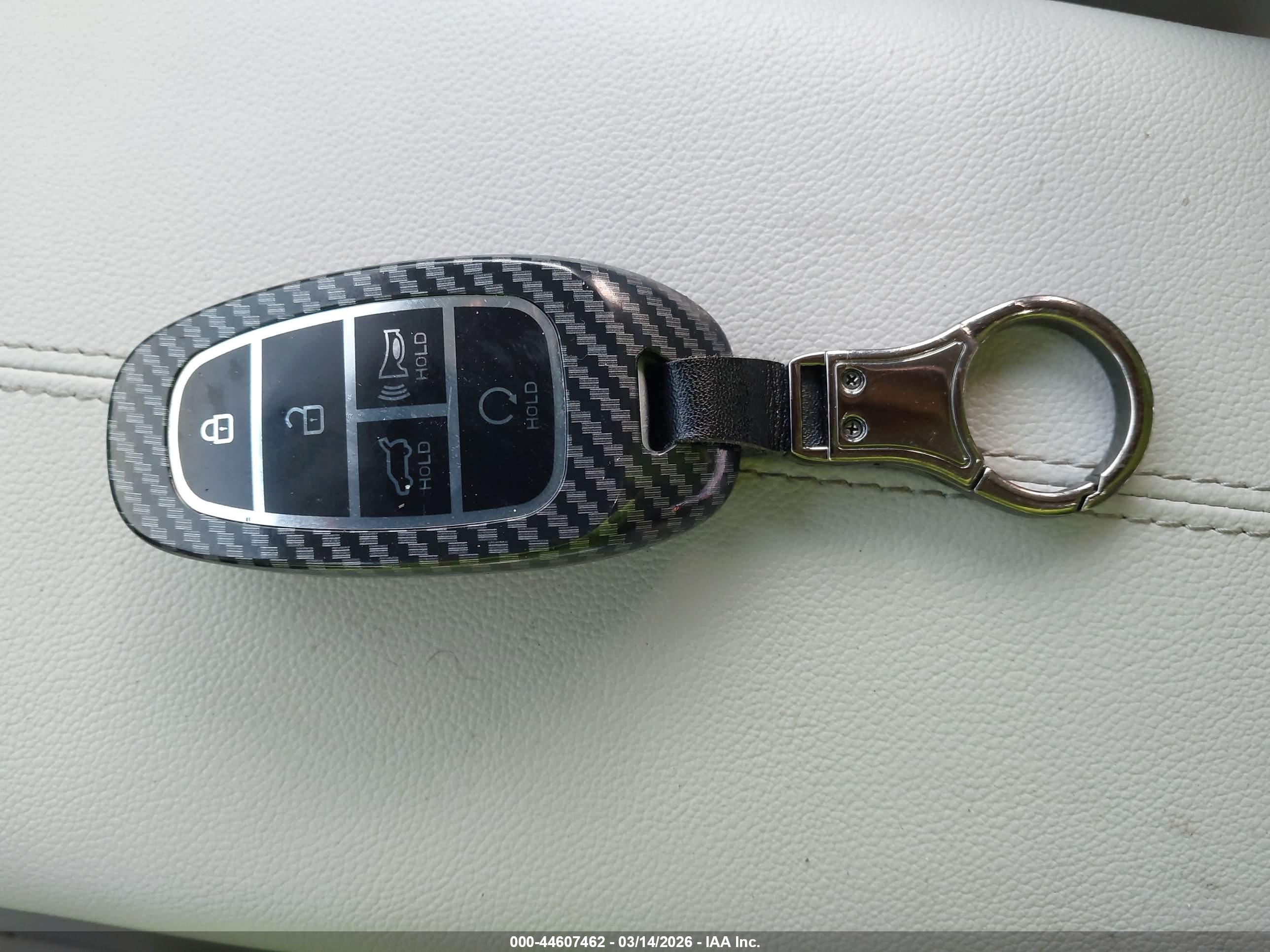 HYUNDAI TUCSON image 11