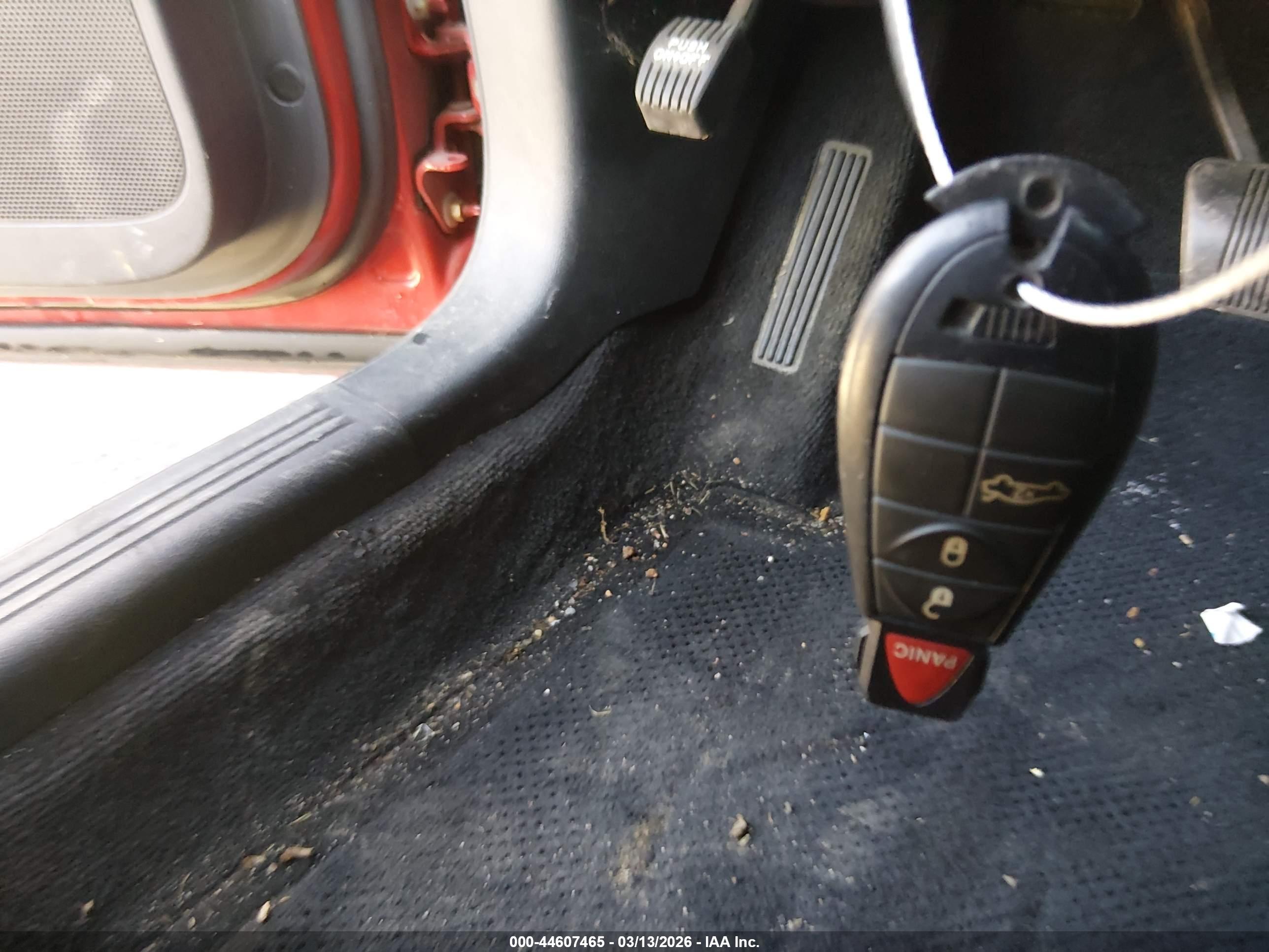 DODGE CHALLENGER image 11