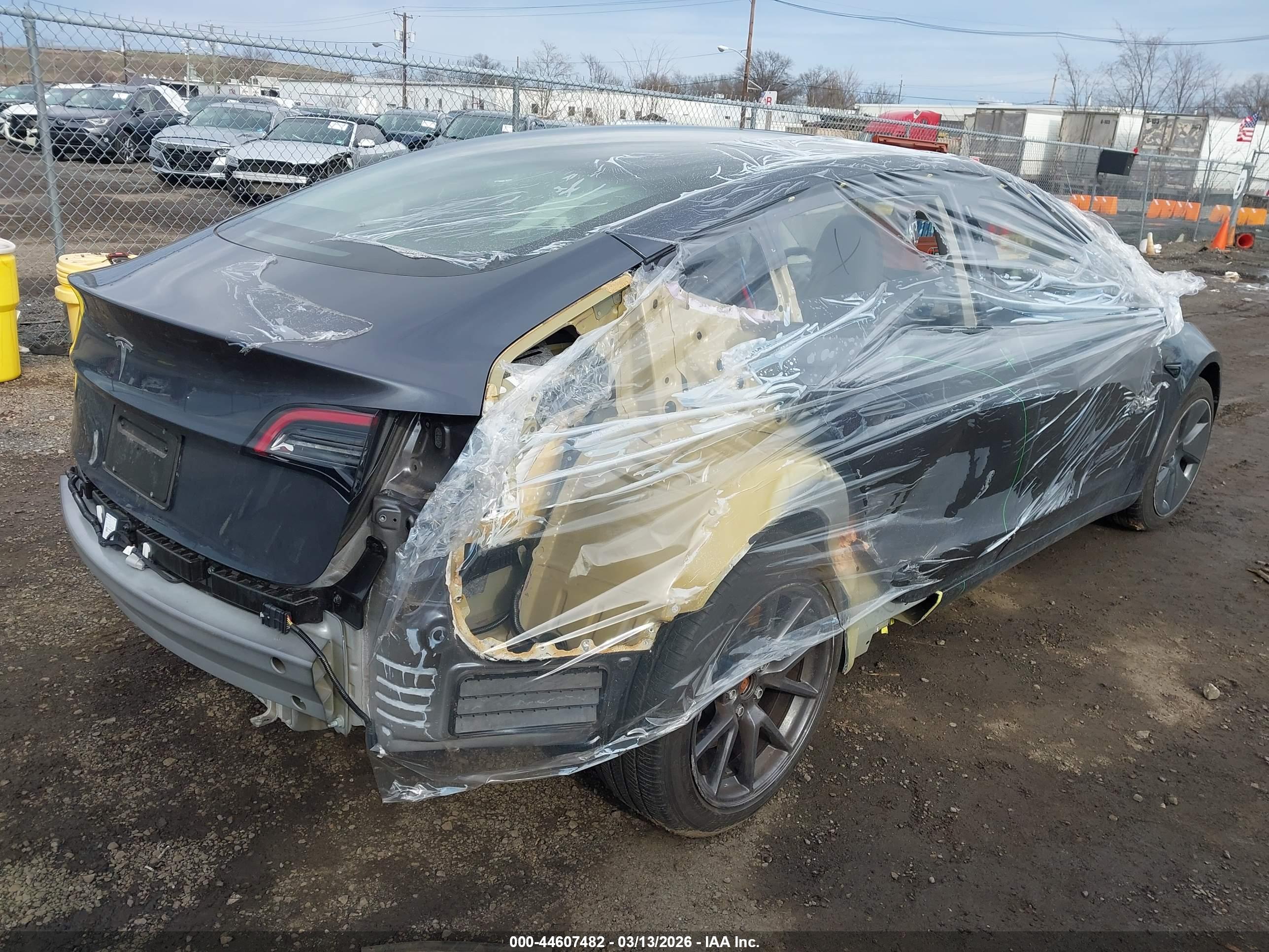 TESLA MODEL image 4