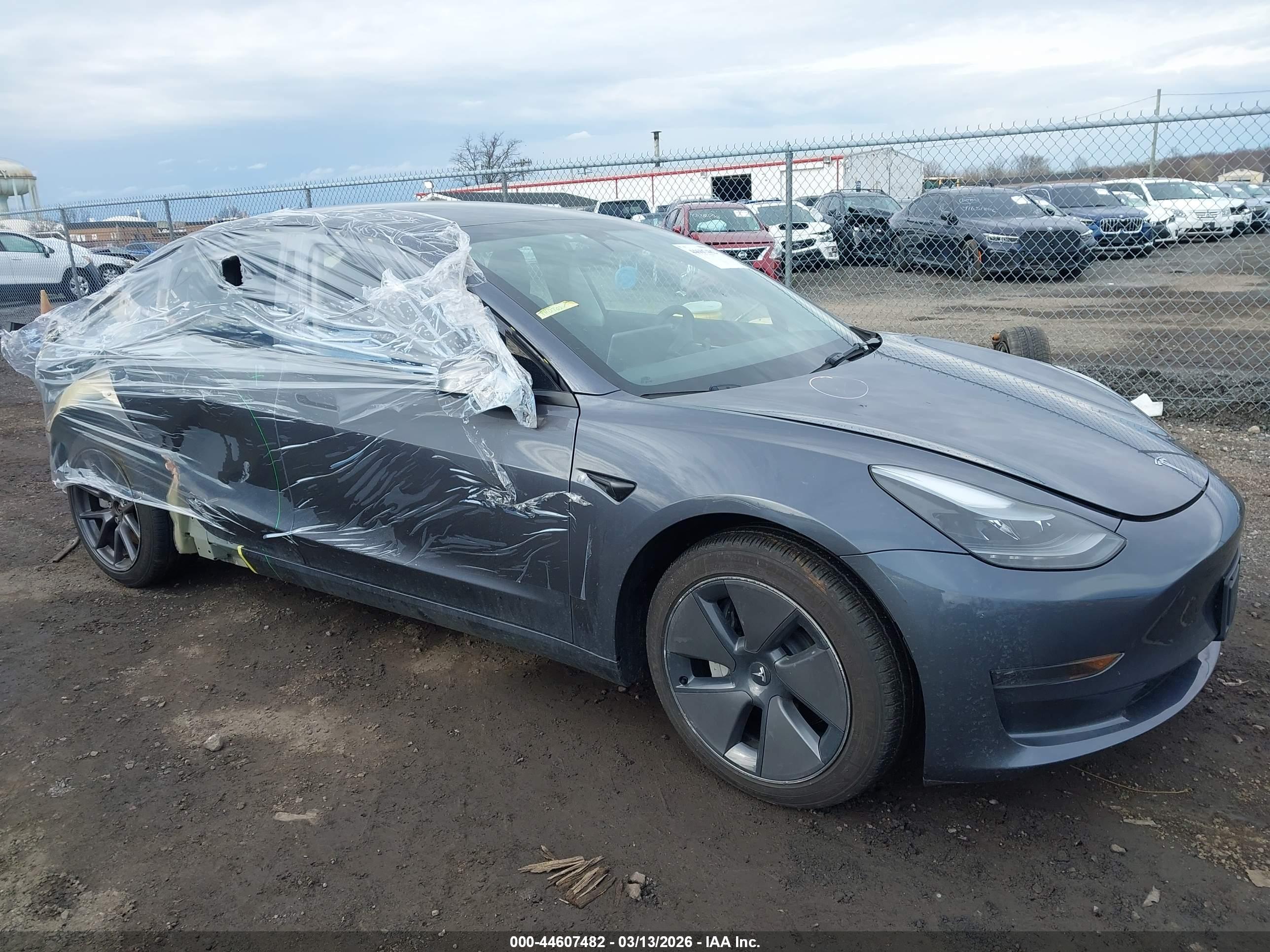 TESLA MODEL image 6
