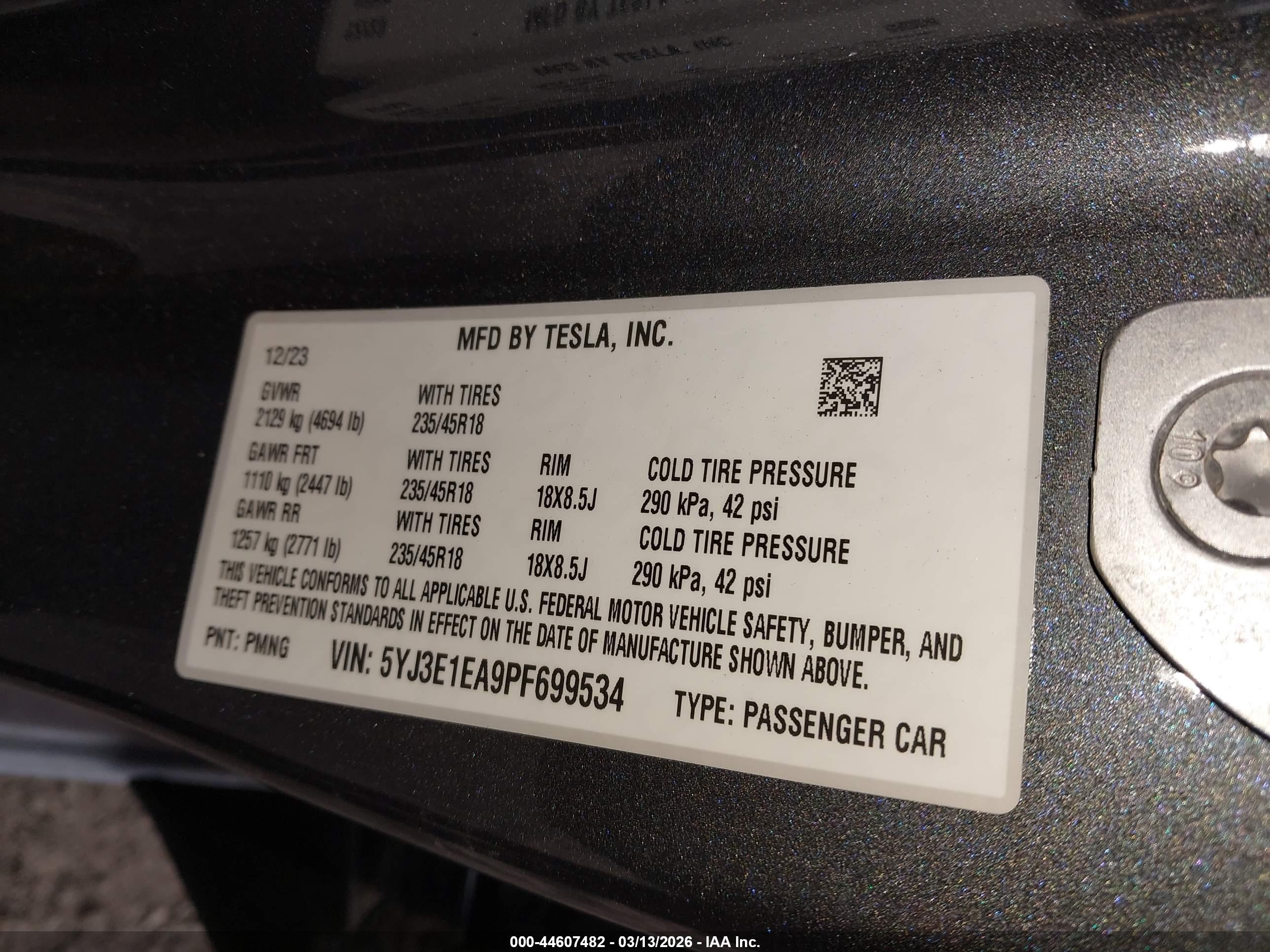 TESLA MODEL image 9