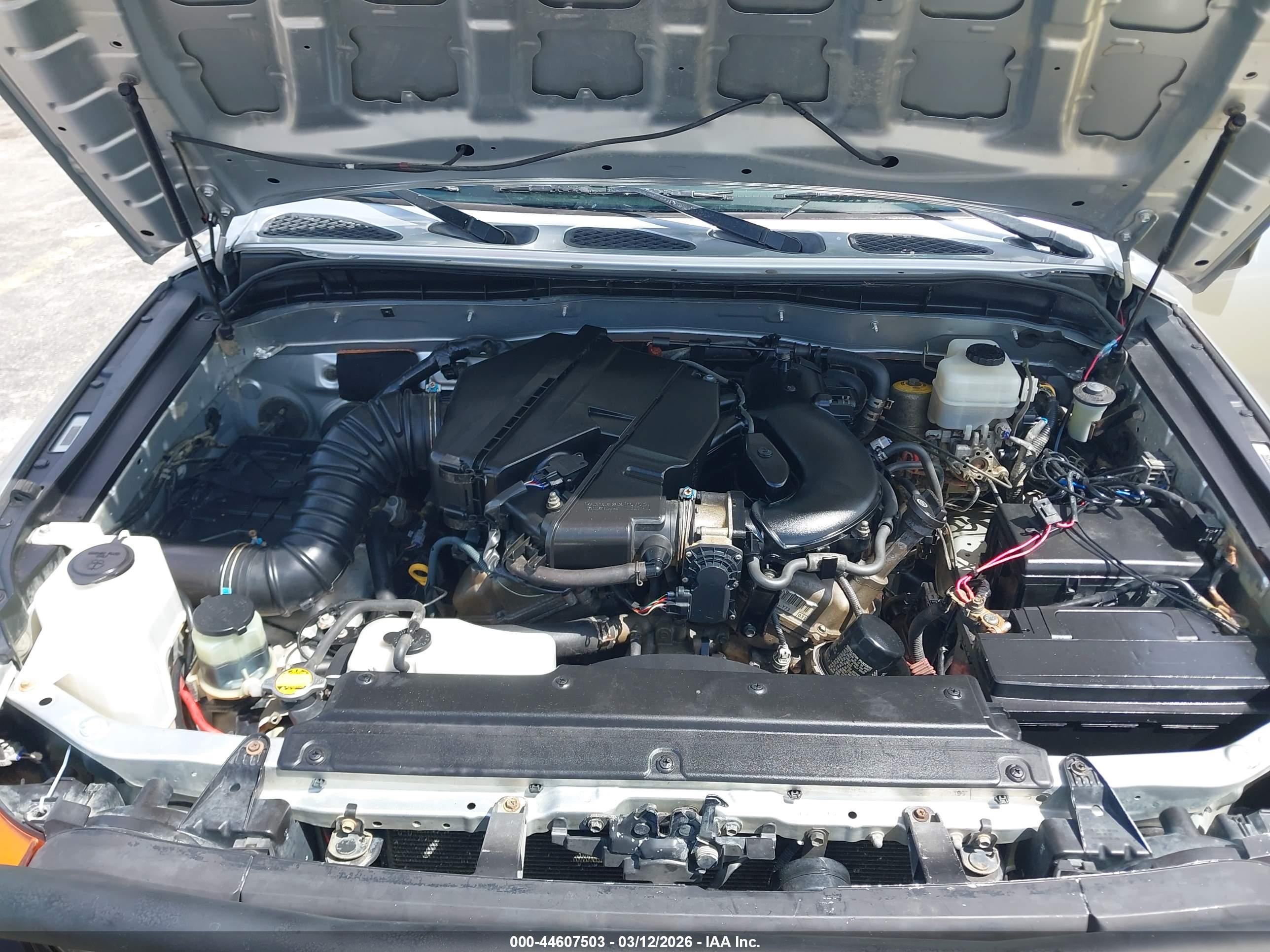 TOYOTA FJ image 10