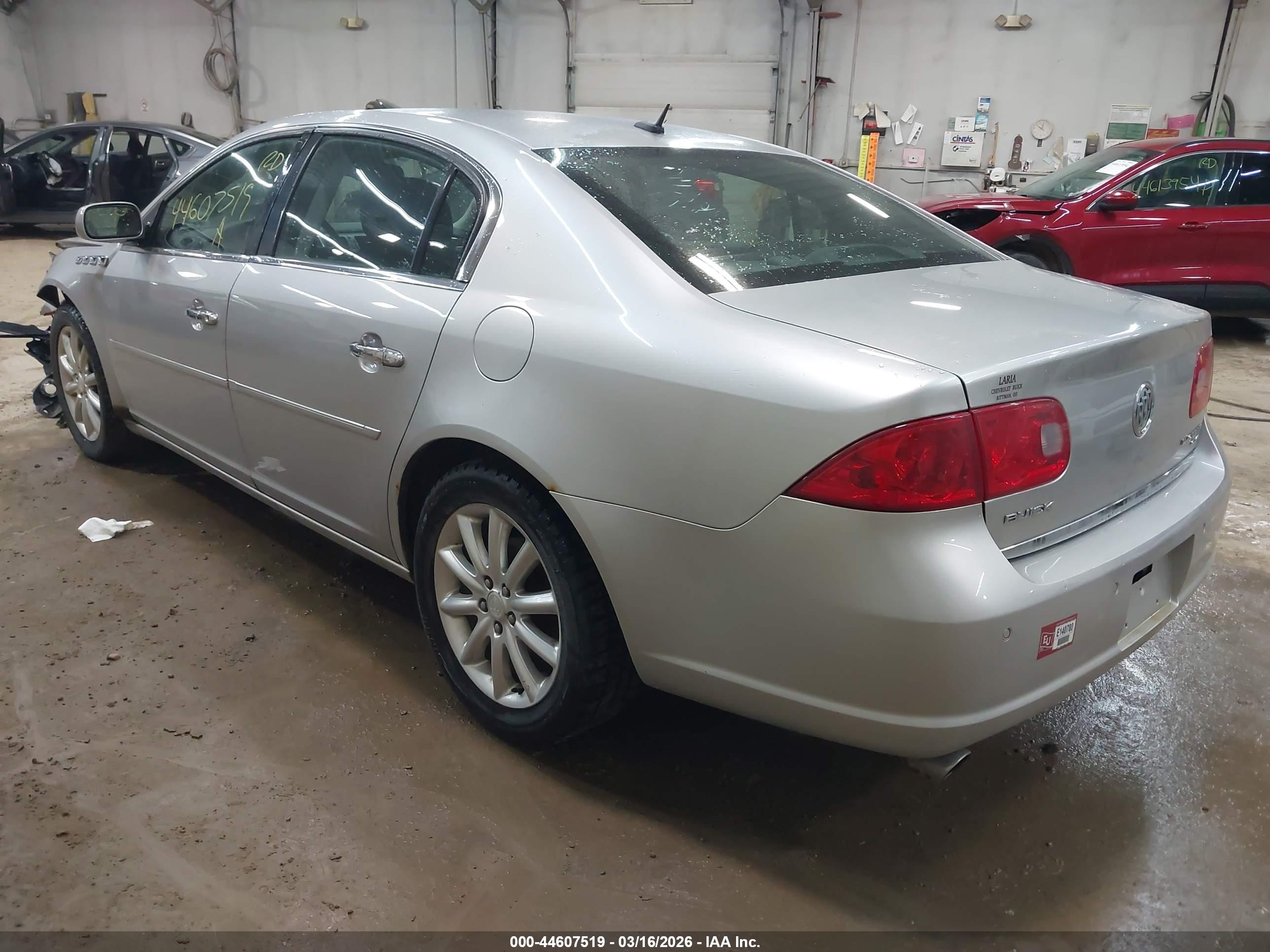 BUICK LUCERNE image 3