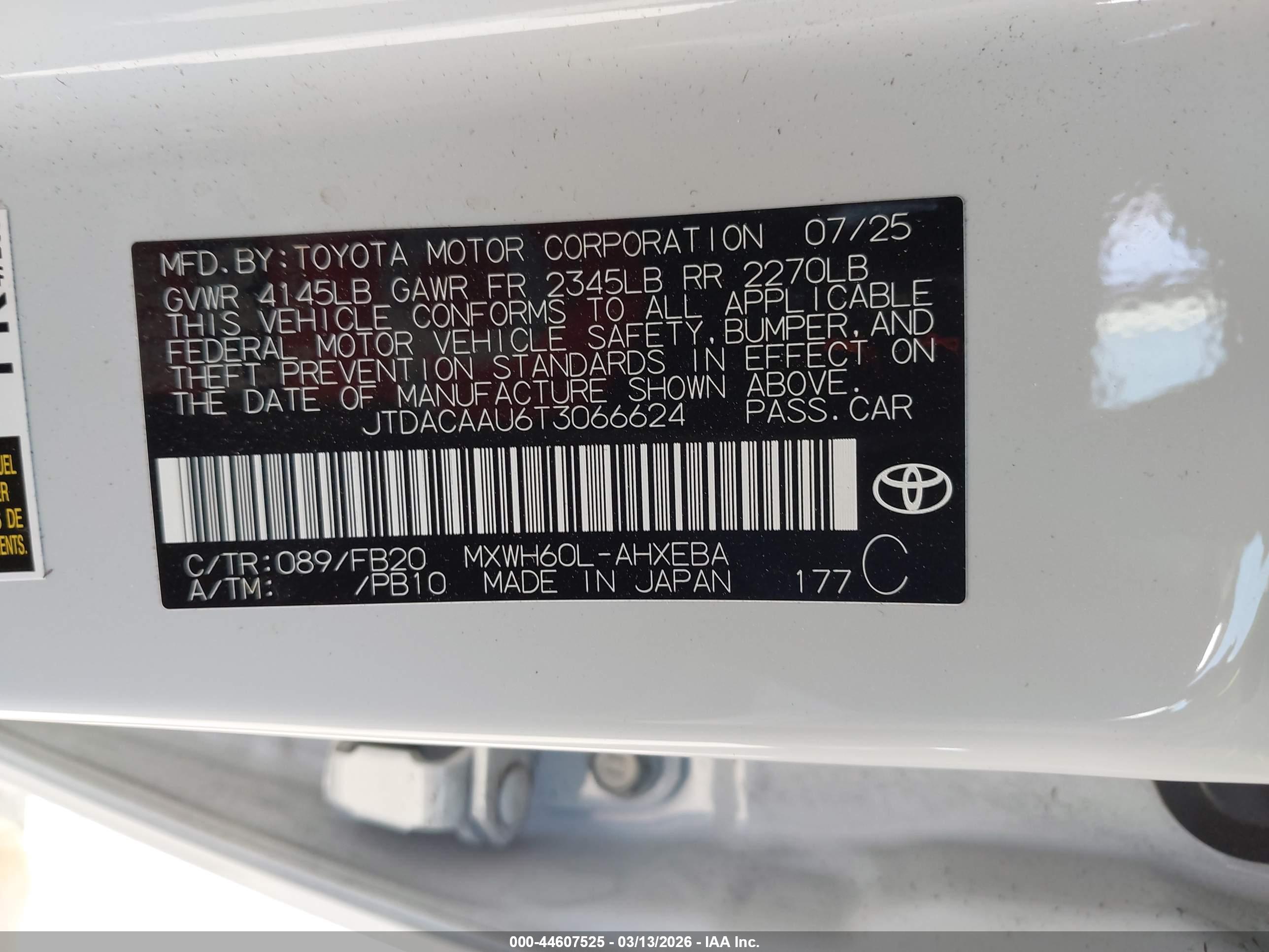 TOYOTA PRIUS image 9