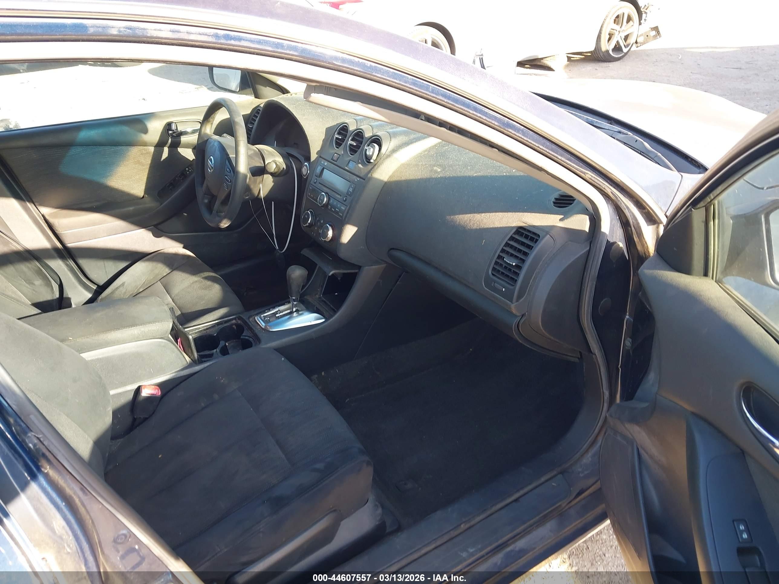 NISSAN ALTIMA image 5