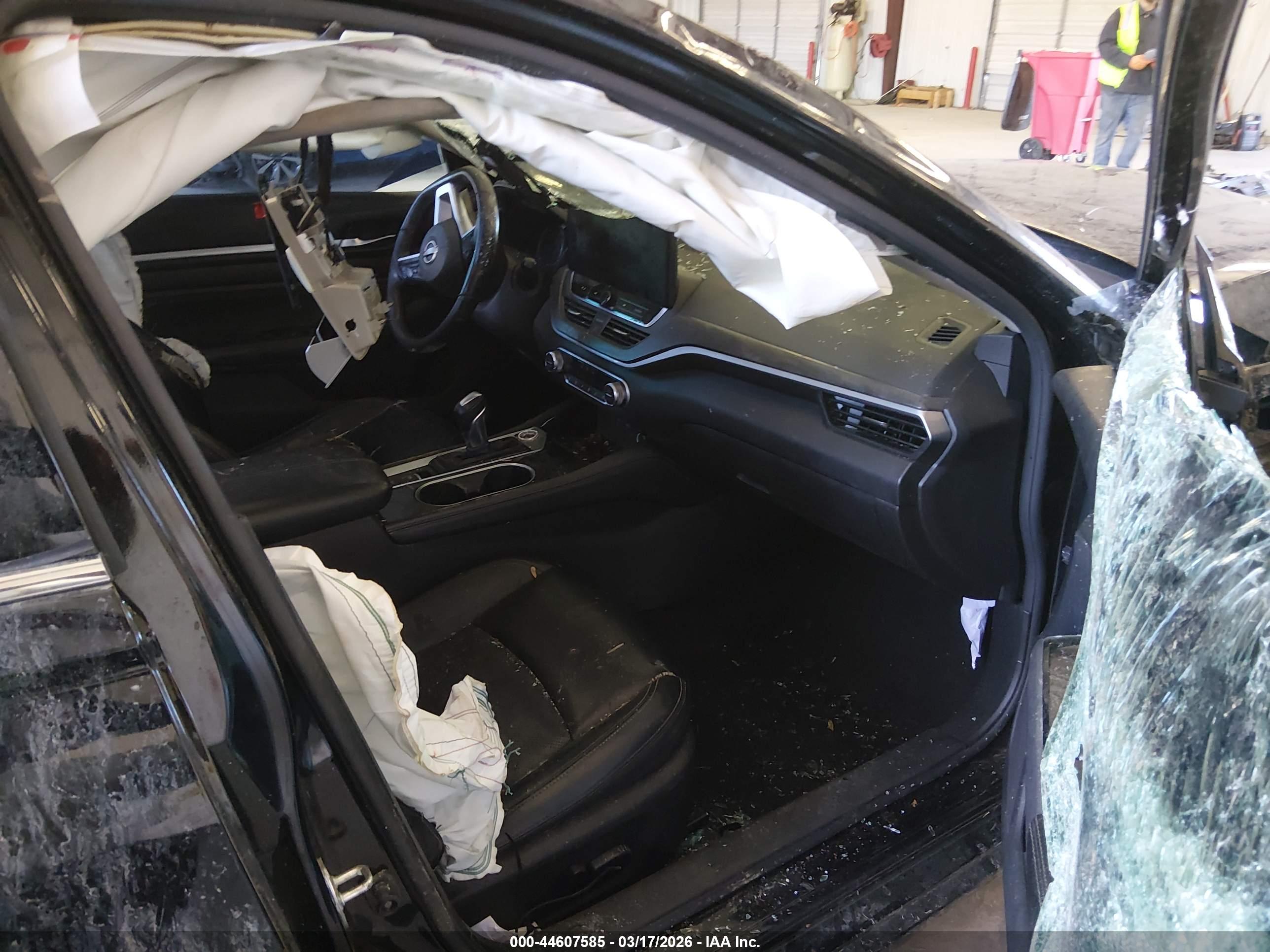 NISSAN ALTIMA image 5