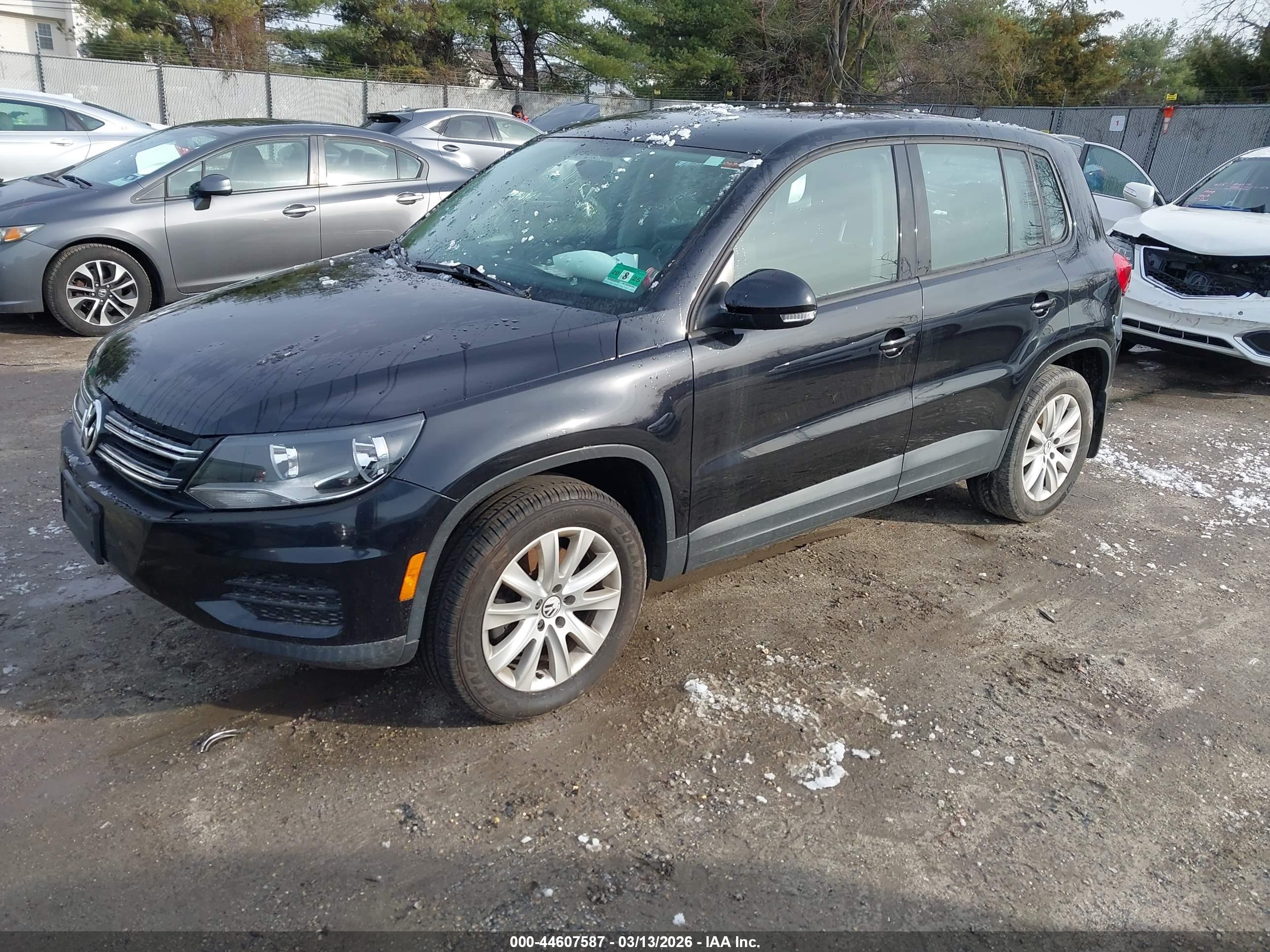 VOLKSWAGEN TIGUAN image 2