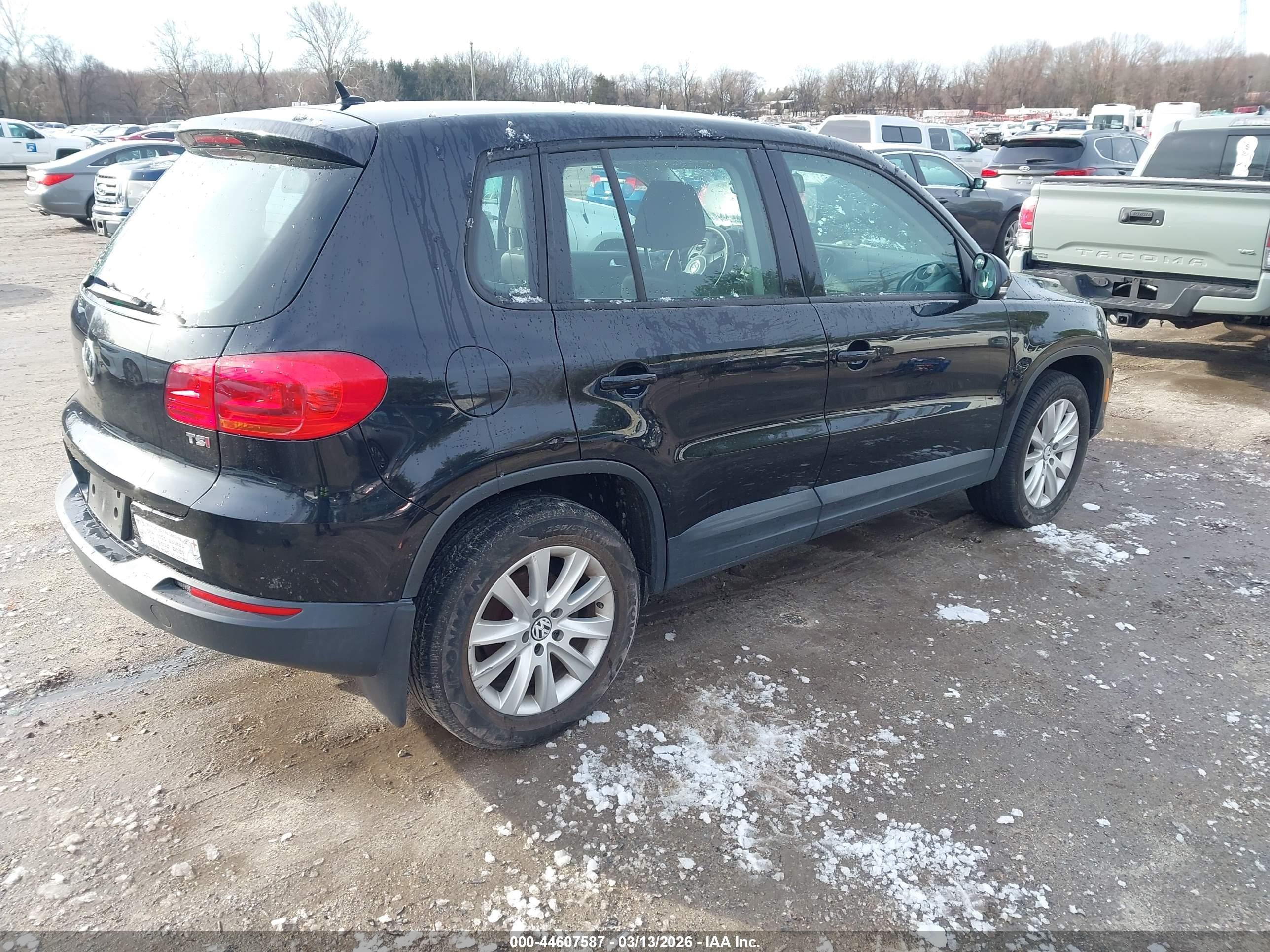 VOLKSWAGEN TIGUAN image 4