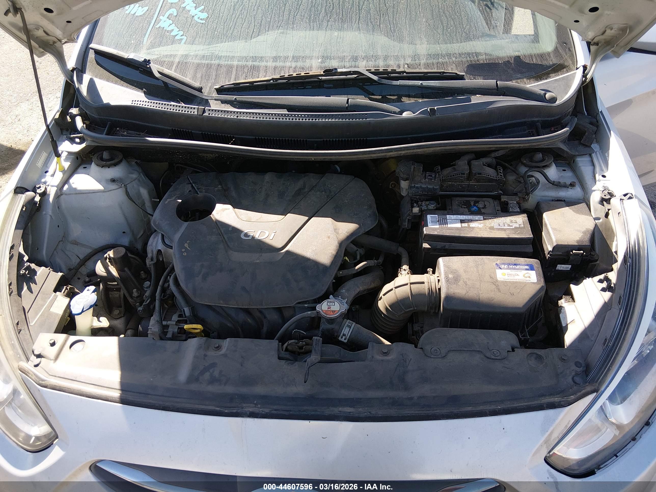 HYUNDAI ACCENT image 10
