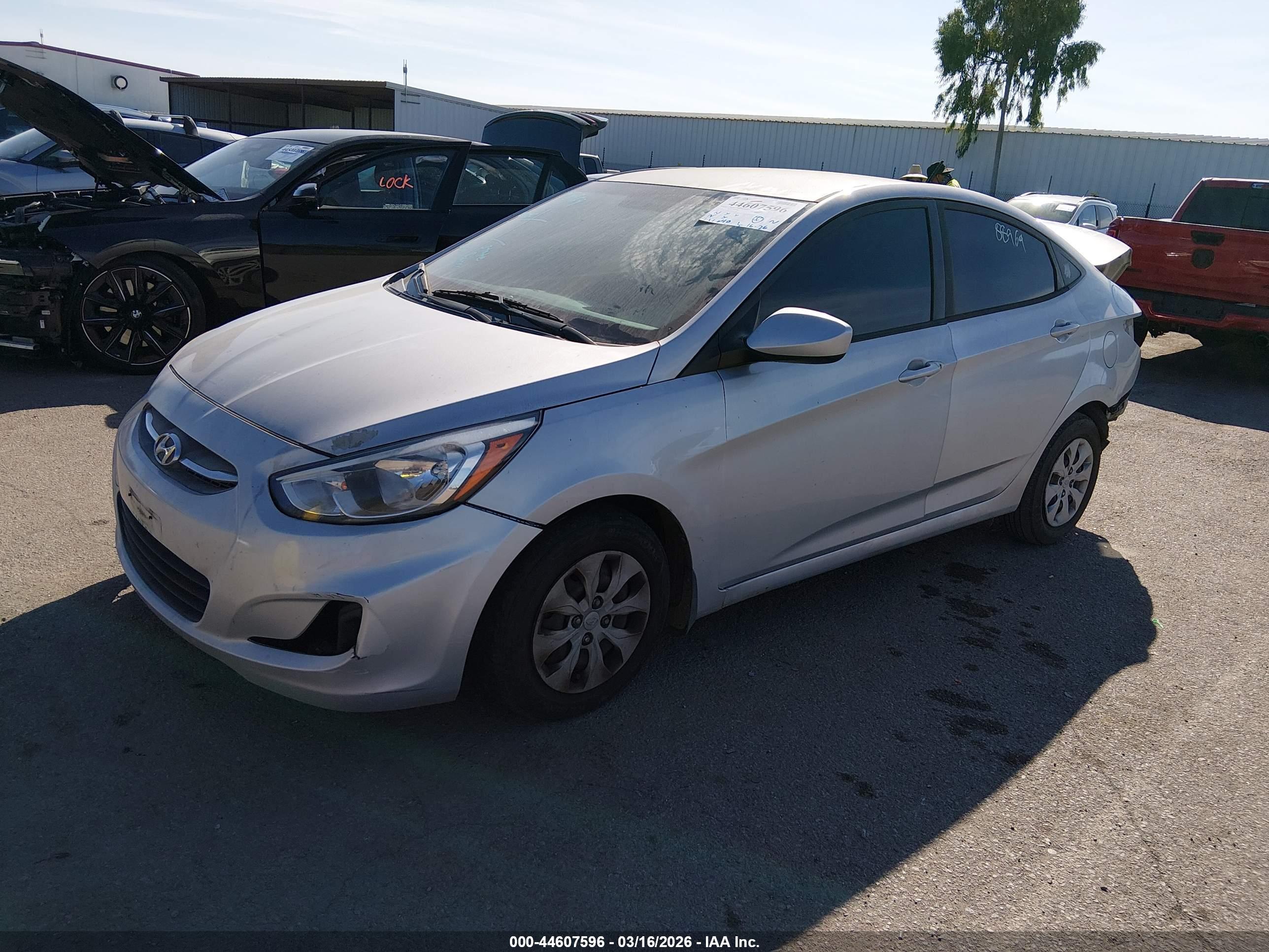 HYUNDAI ACCENT image 2