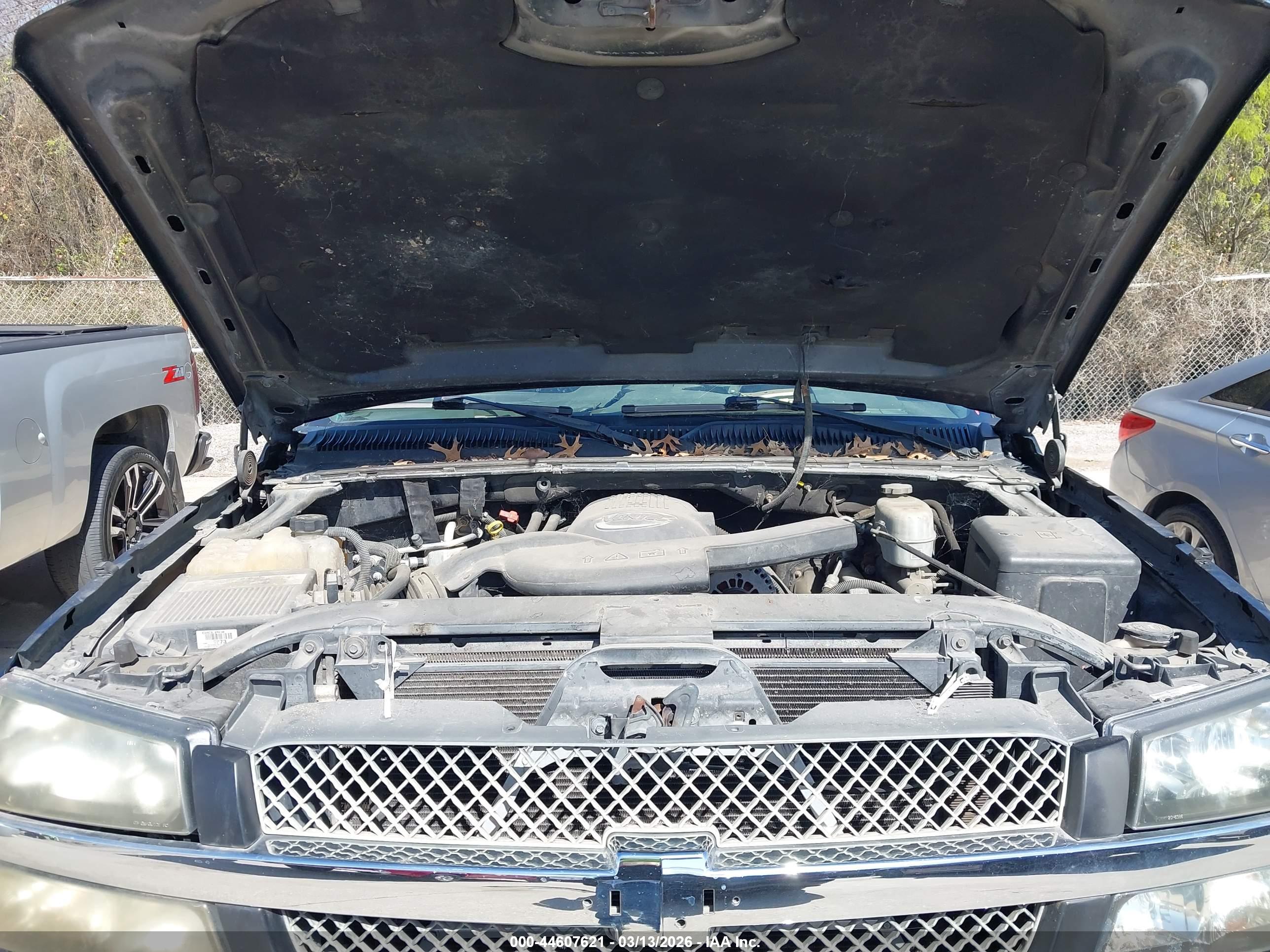 CHEVROLET AVALANCHE image 10