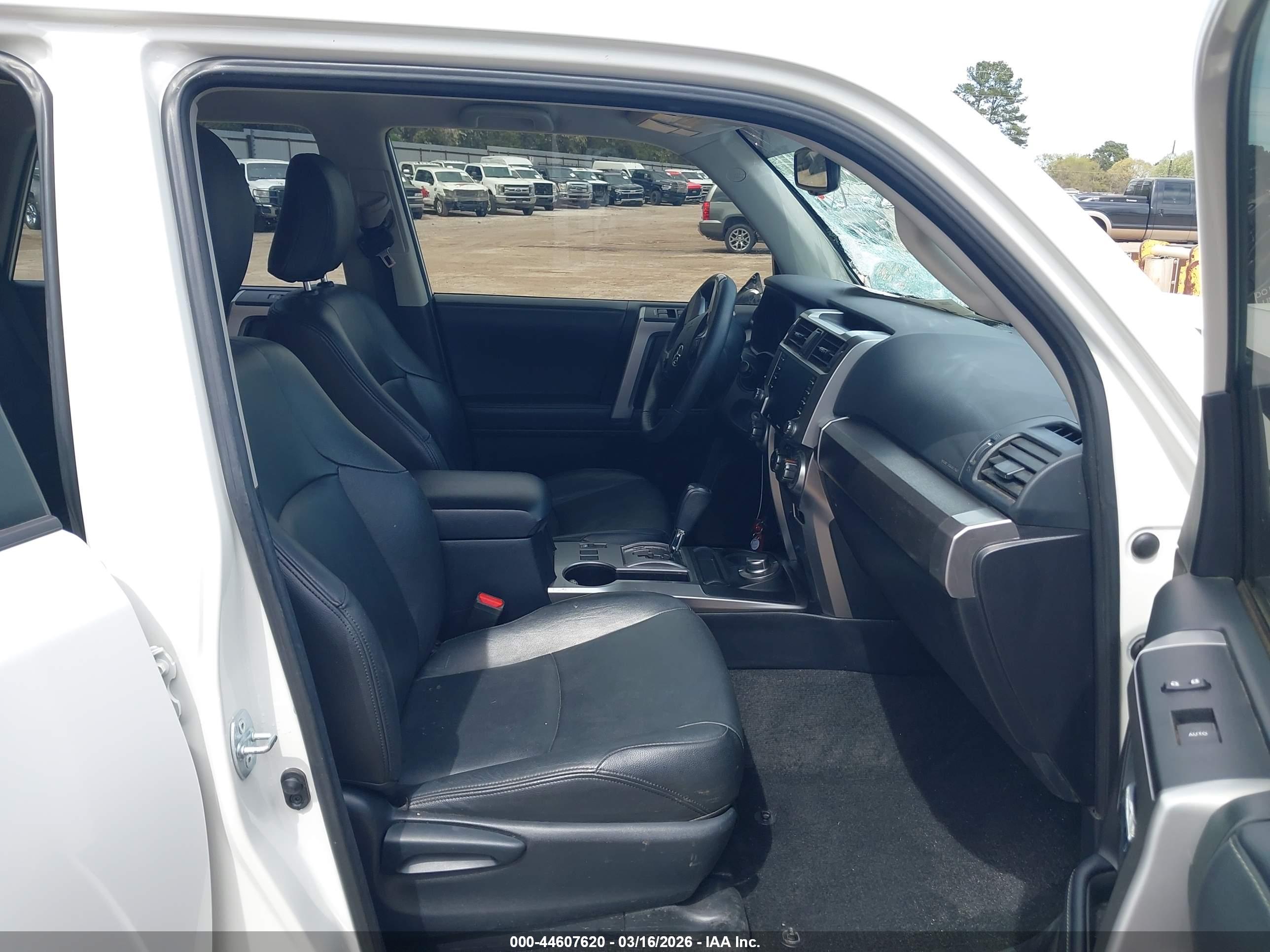 TOYOTA 4RUNNER image 5