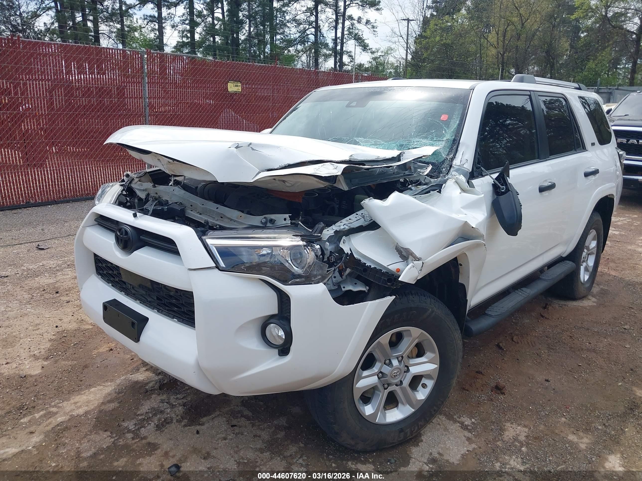 TOYOTA 4RUNNER image 6