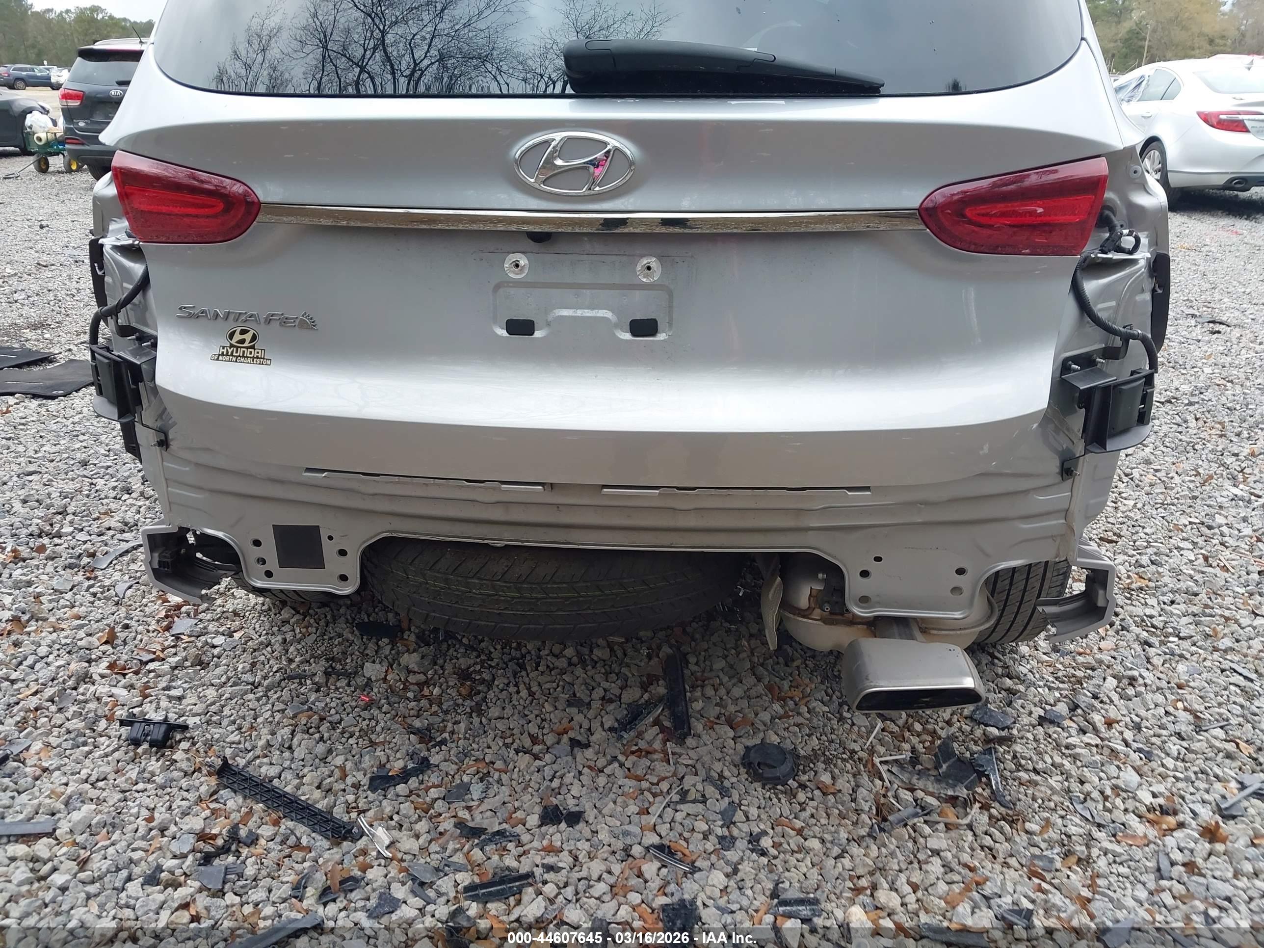 HYUNDAI SANTA image 6